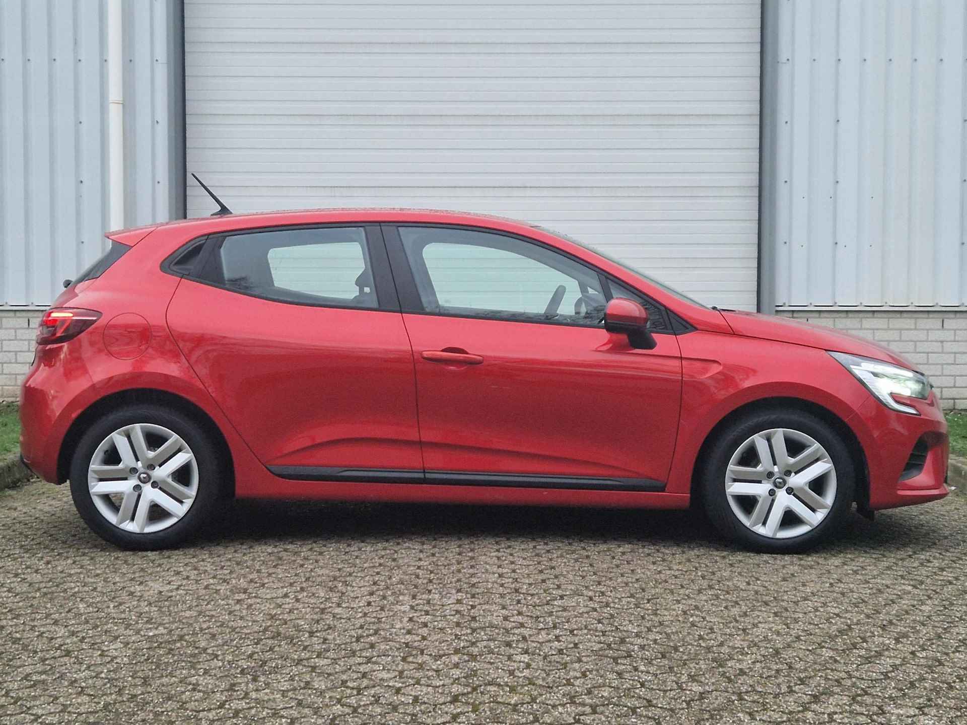 Renault Clio 1.0 TCe Bi-Fuel Zen / 1e Eigenaar / Dealer Onderhouden / All Season Banden / Apple Carplay / Android Auto / Parkeersensoren Achter / - 15/31