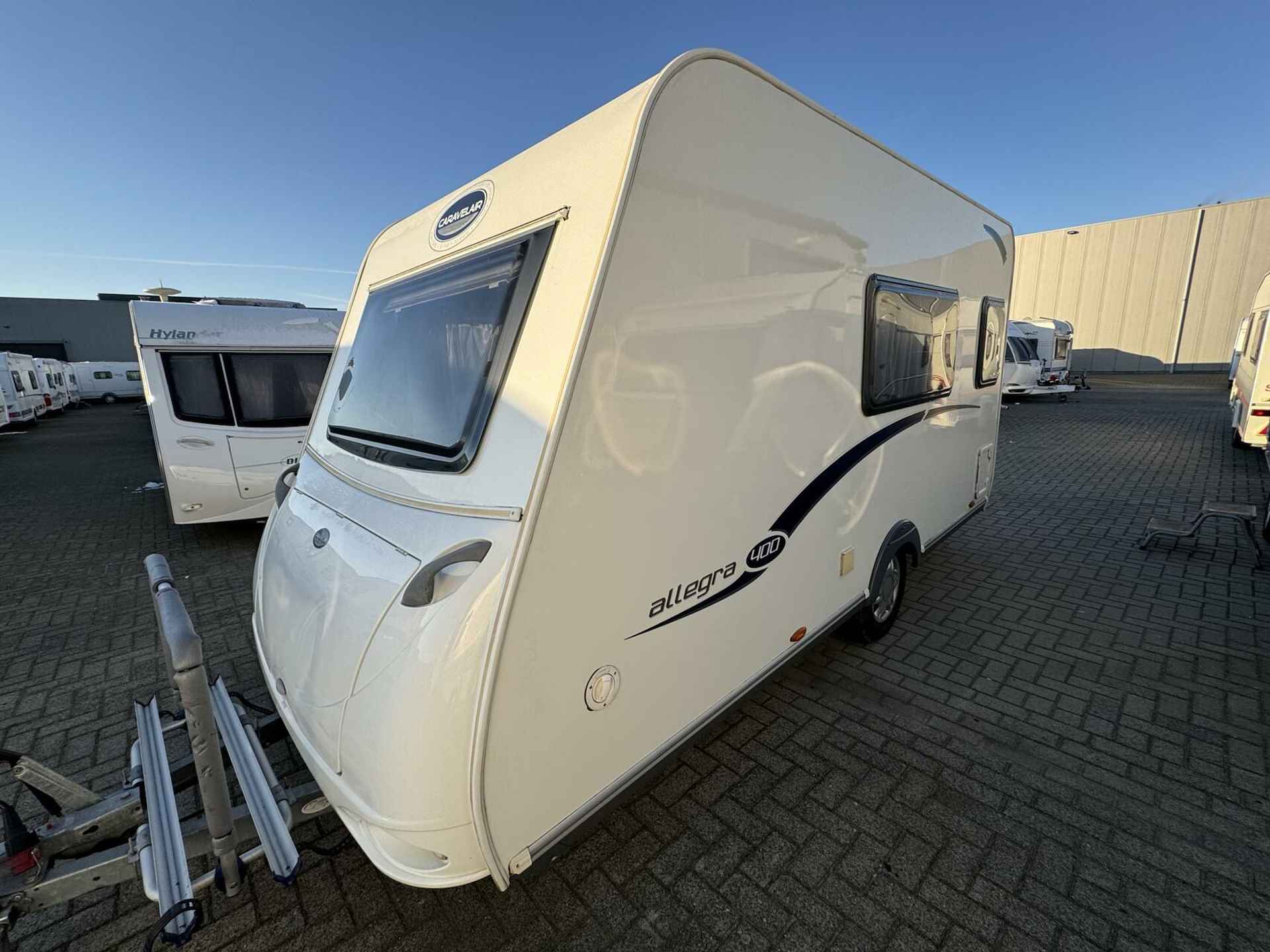 CARAVELAIR ALLEGRA 400,DWARSBED,VOORTENT,EINDKEUKEN,FIETS.DR - 5/21