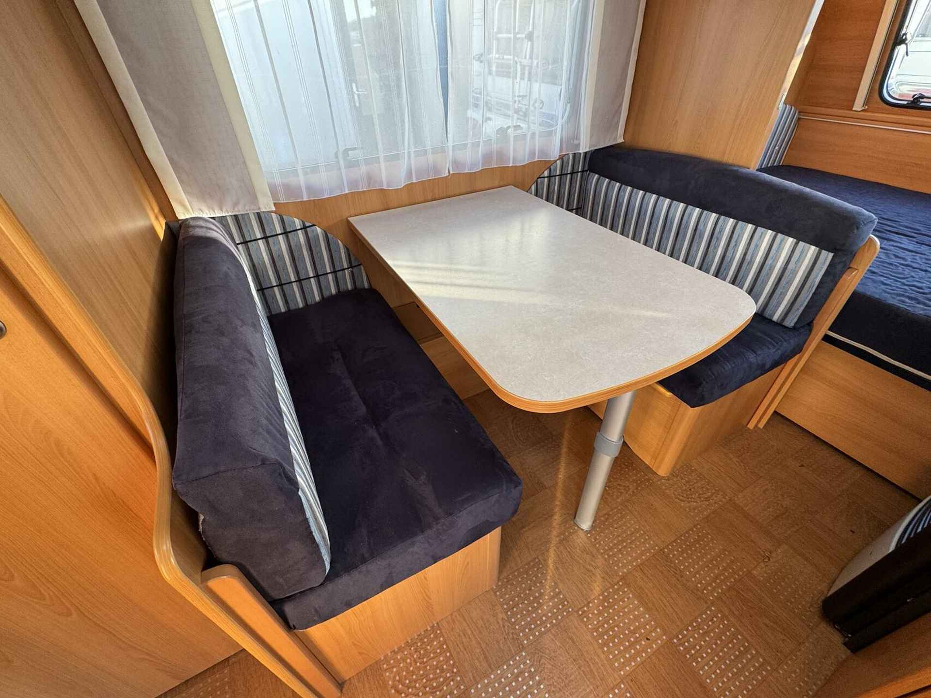 CARAVELAIR ALLEGRA 400,DWARSBED,VOORTENT,EINDKEUKEN,FIETS.DR - 12/21