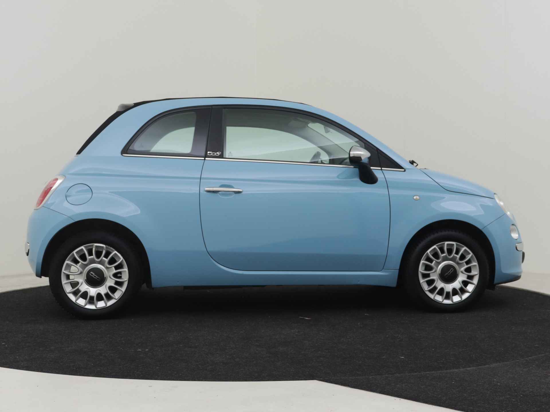 Fiat 500C 1.0 TwinAir Pop 66pk Cabrio | Elektrische ramen | Parkeersensoren achter | Radio cd mp3 | Airco | 15"LMV - 14/34