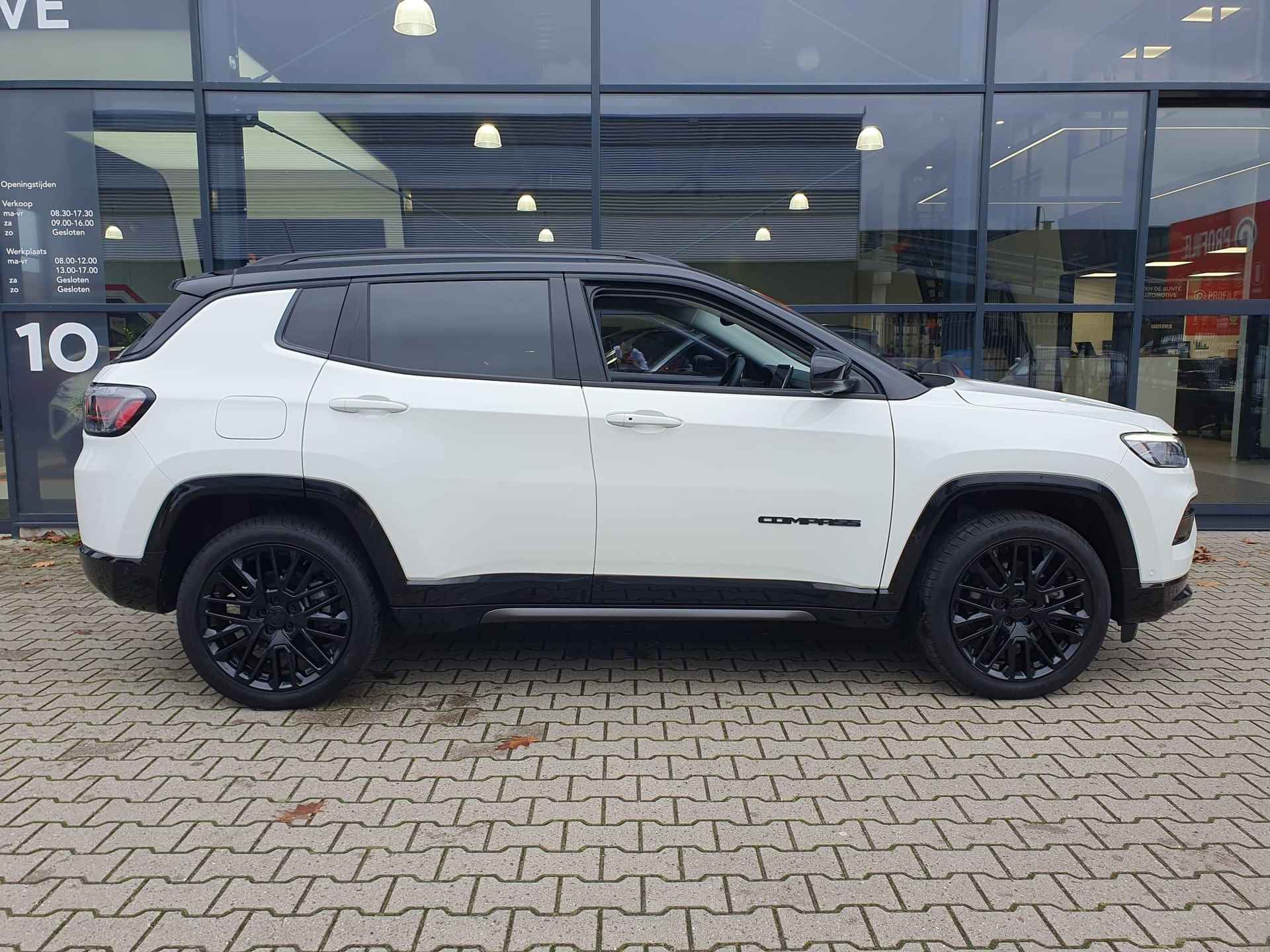 Jeep Compass 4xe 240 Plug-in Hybrid Electric S - 7/48