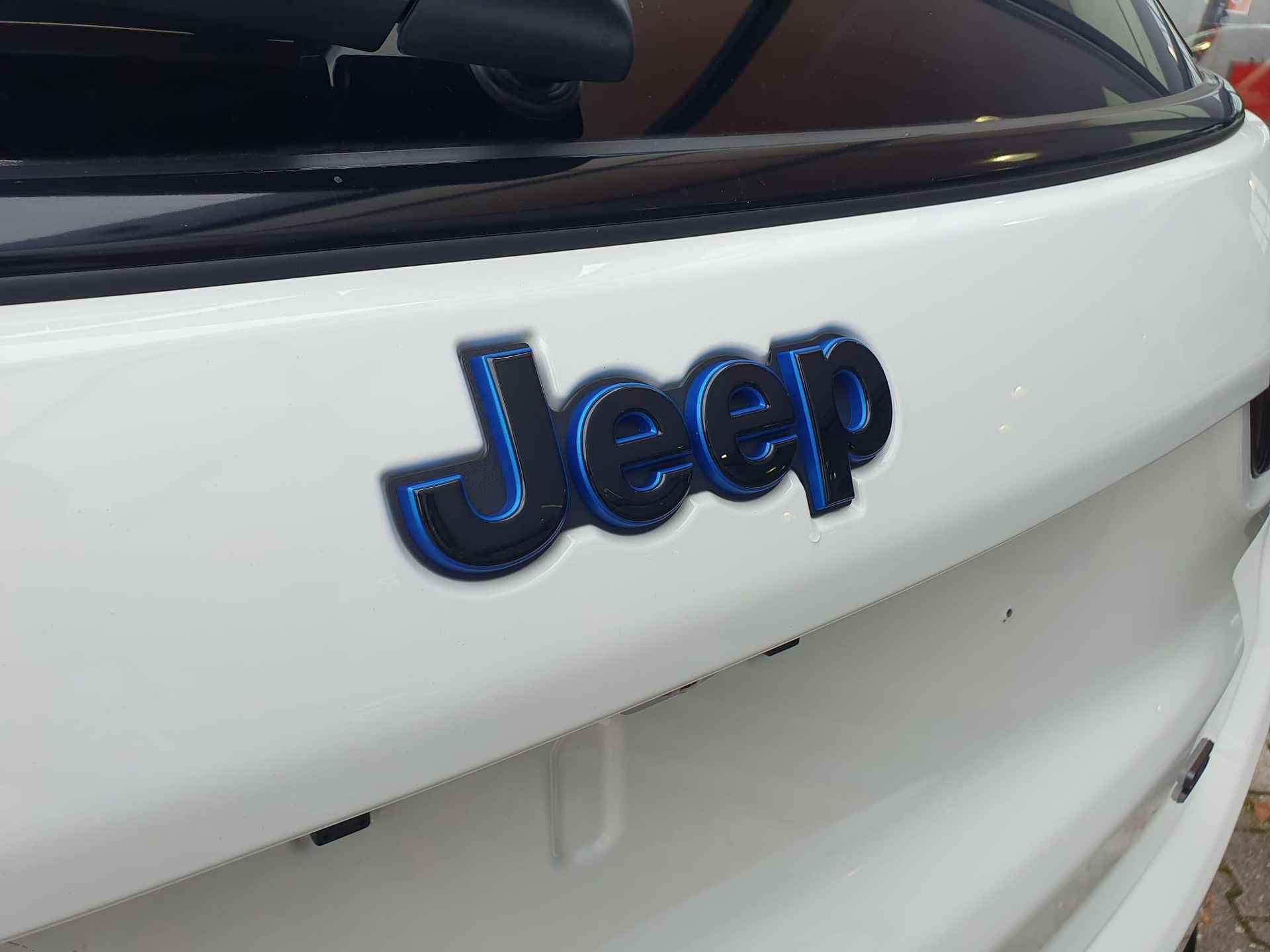 Jeep Compass 4xe 240 Plug-in Hybrid Electric S - 16/48