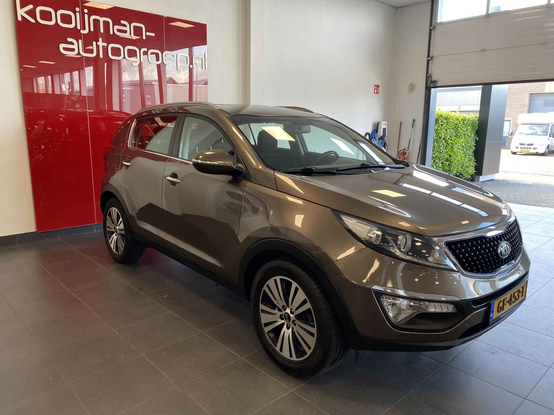 Kia Sportage 1.6 GDI DynamicLine | Audio-navigatie full map | Achteruitrij camera | Elektr. climate control | Cruise control | LM Velgen | Parkeersensoren achter | Start/Stop systeem | - 19/25