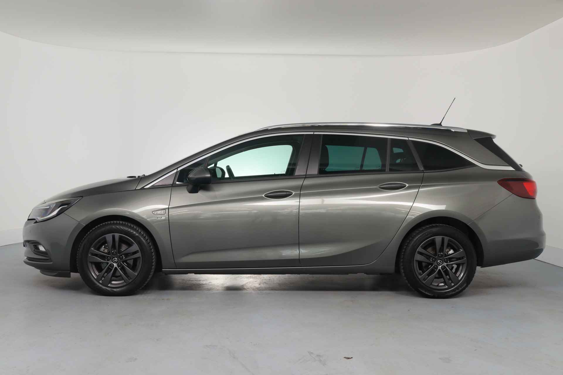 Opel Astra Sports Tourer 1.0 Turbo 120 Jaar Edition | Navigatie | Climate Control | Lichtmetalen Velgen | Cruise Control | Parkeersensoren - 22/37