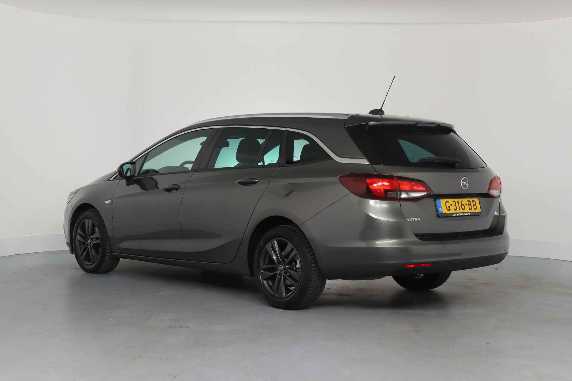 Opel Astra Sports Tourer 1.0 Turbo 120 Jaar Edition | Navigatie | Climate Control | Lichtmetalen Velgen | Cruise Control | Parkeersensoren - 23/37