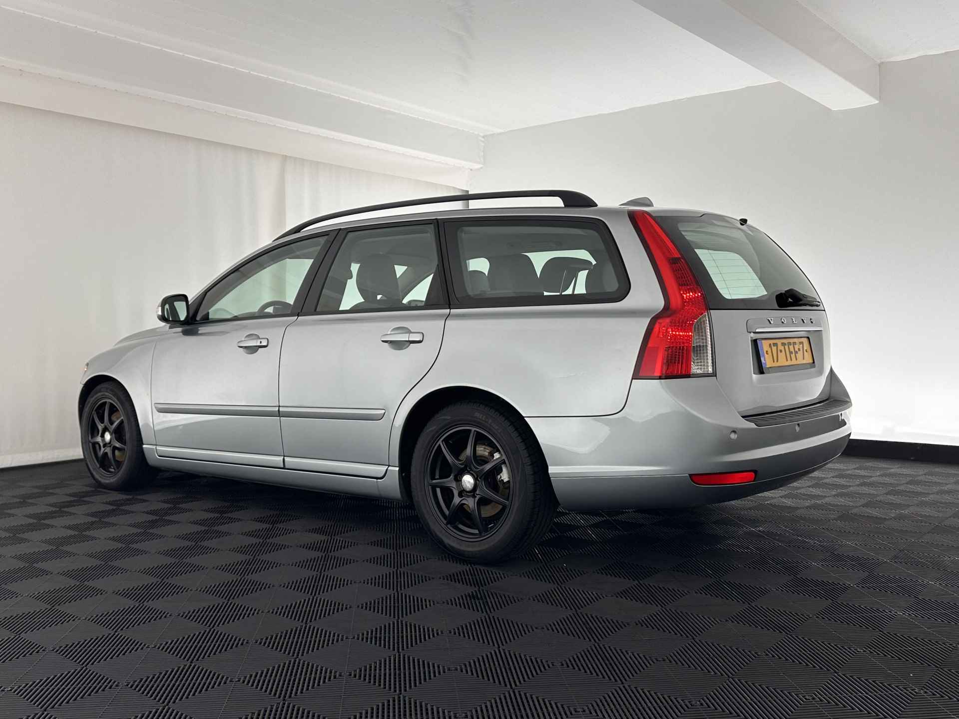 Volvo V50 1.6 D2 S/S Limited Edition *NAVI-FULLMAP | FULL-LEATHER | ECC | PDC | CRUISE | COMFORT-SEATS | 16''ALU* - 4/31