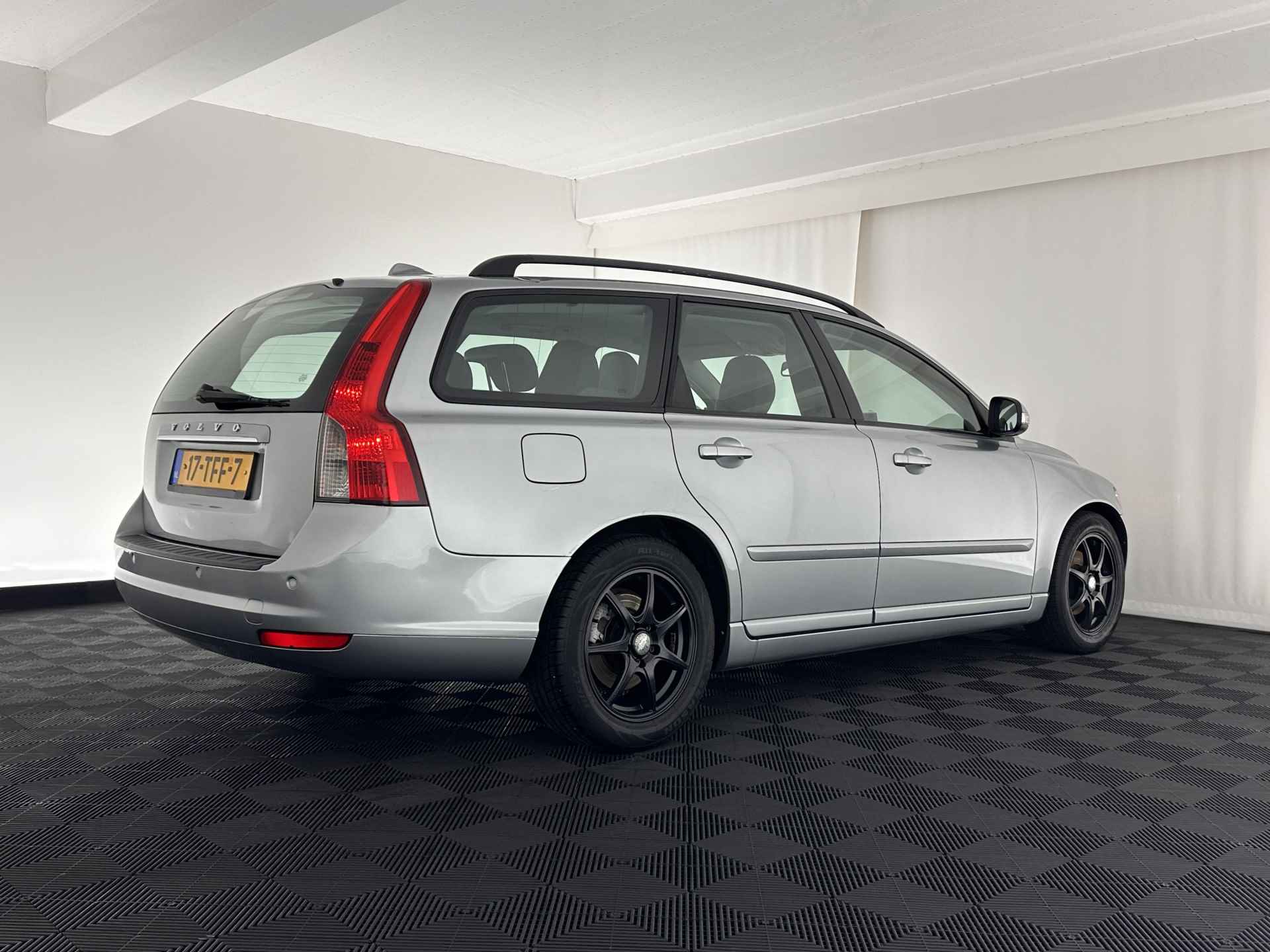 Volvo V50 1.6 D2 S/S Limited Edition *NAVI-FULLMAP | FULL-LEATHER | ECC | PDC | CRUISE | COMFORT-SEATS | 16''ALU* - 6/31