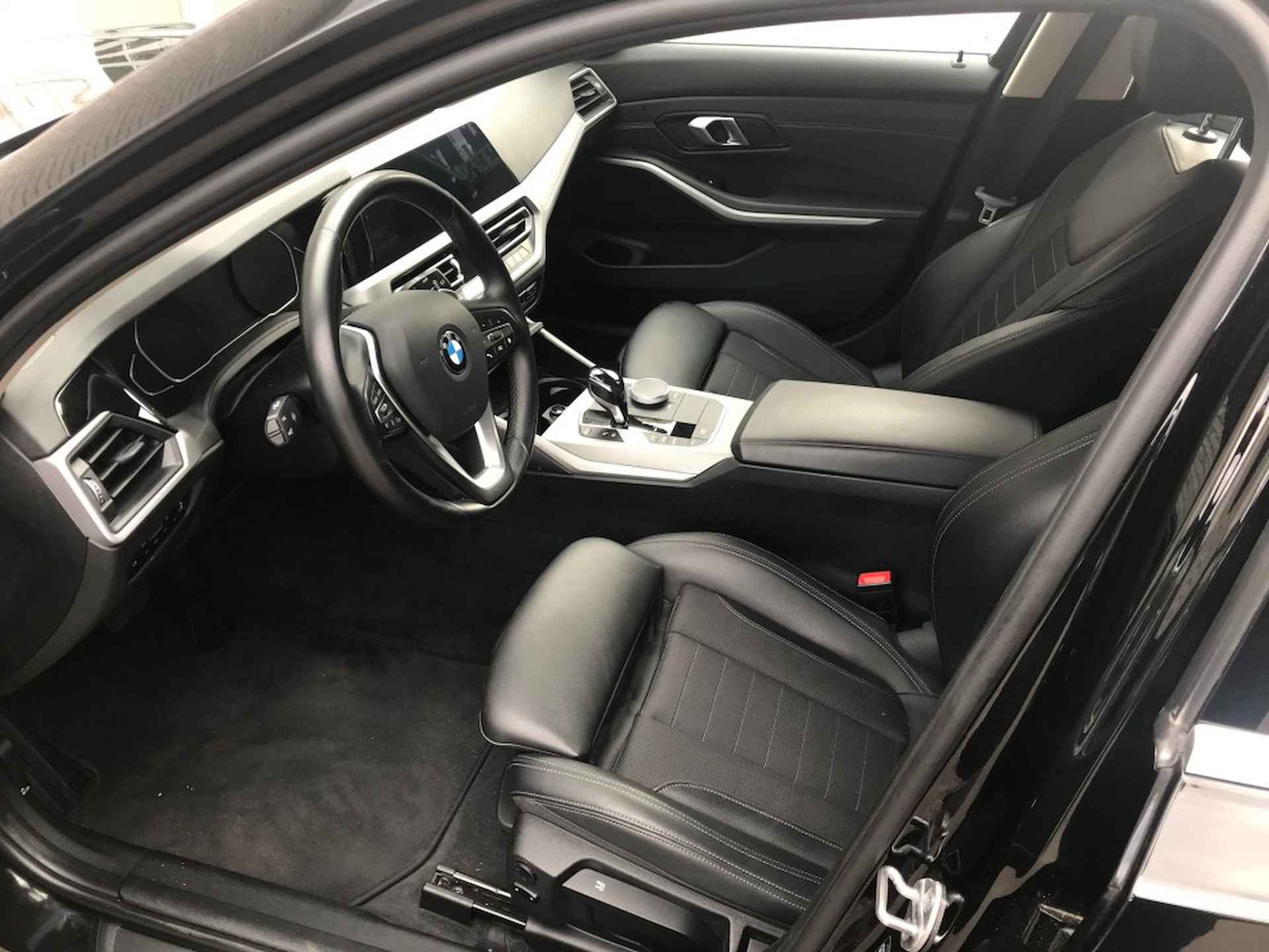 BMW 3-serie 330 E ADVANTAGE **Plug-in hybride** - 9/30