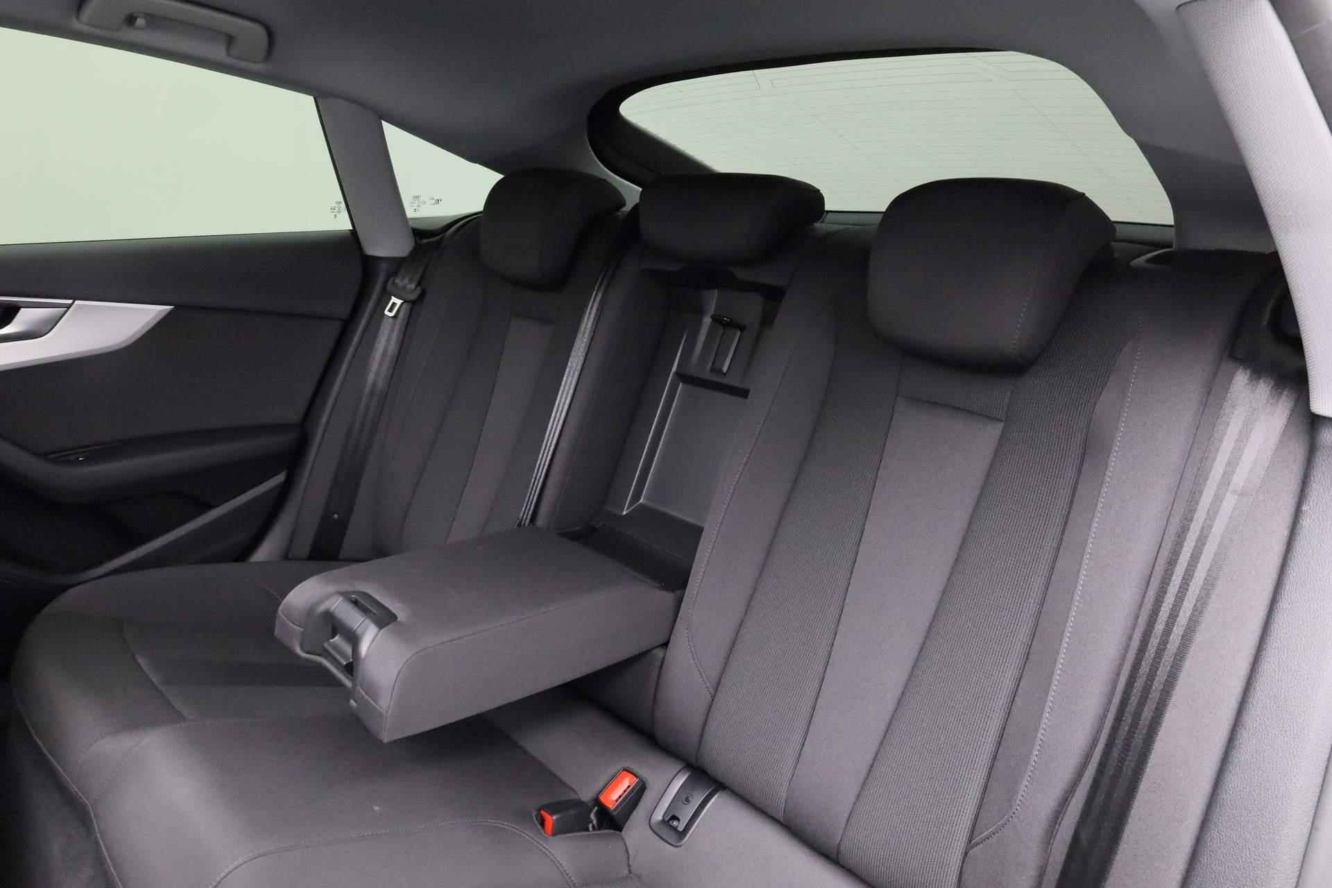 Audi A5 Sportback 40 TFSI 204PK S-tronic S edition | Pano | 20 inch | ACC | Matrix LED | Camera | Privacy glas | Apple Carplay / Android Auto - 44/46