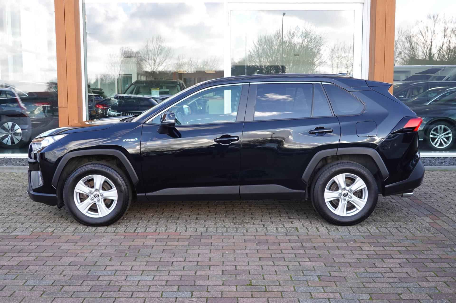 Toyota RAV4 2.5 Hybrid Active - 3/42