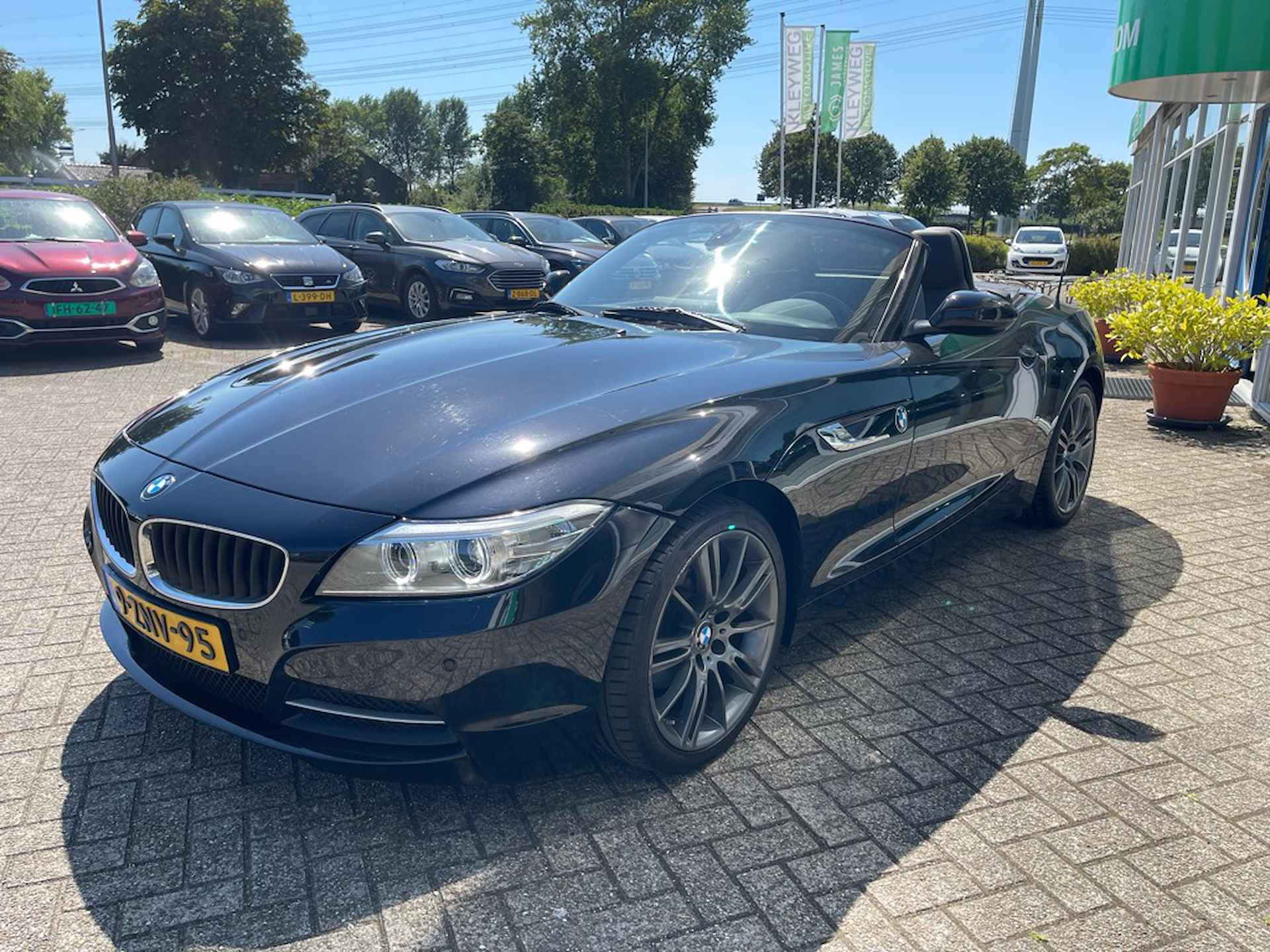 Bmw Z4 Roadster sDrive18i Executive, Nav, Stoelverwarminig, Hardtop - 2/26