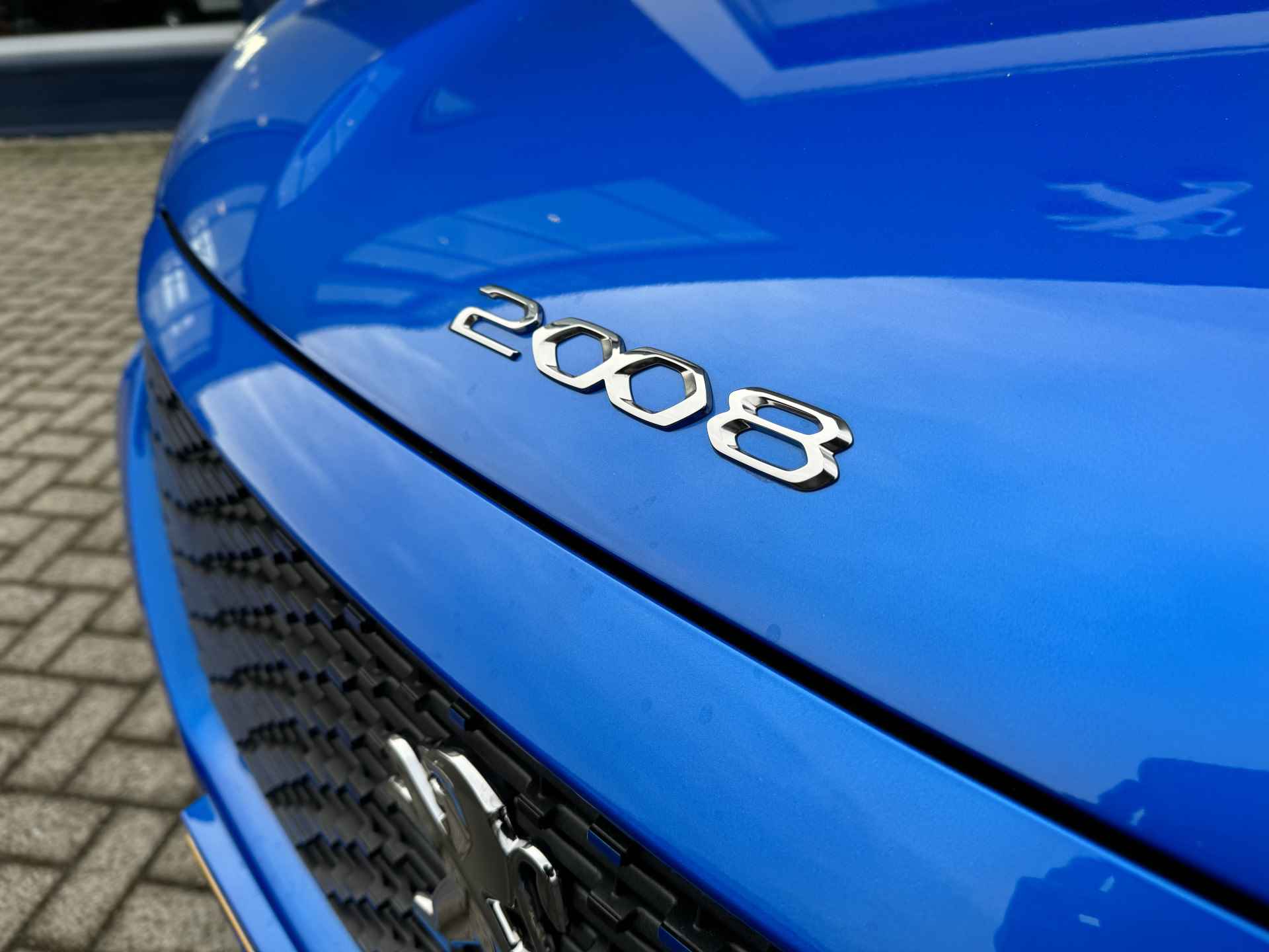 Peugeot e-2008 EV GT 50 kWh | Schuif/Kantel dak | Stoelverwarming | Achteruitrij camera | Sensoren V/A | Keyless - 5/45