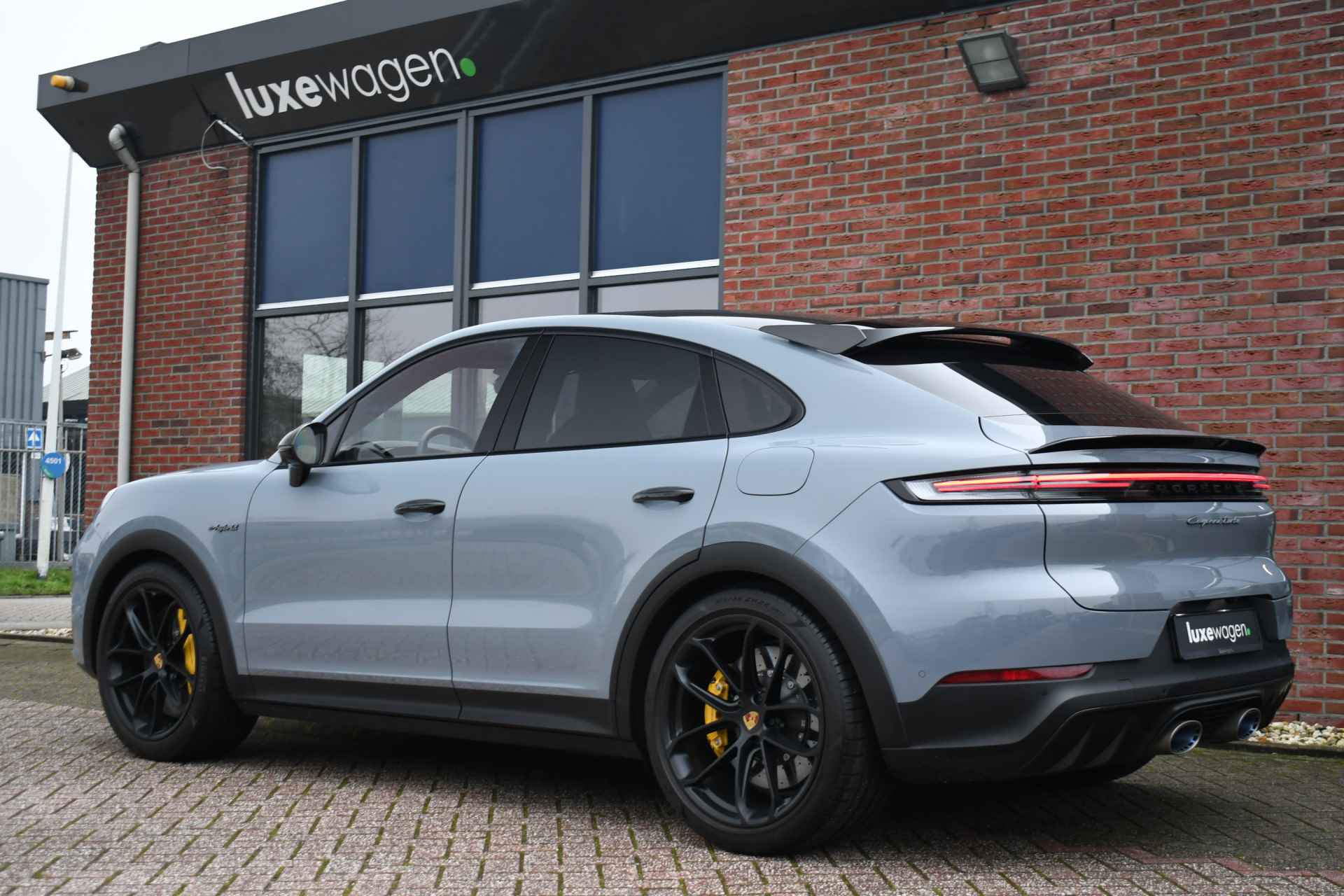 Porsche Cayenne Coupé 4.0 Turbo E-Hybrid GT Burmester PDCC Carbon HUD ACC - 6/96