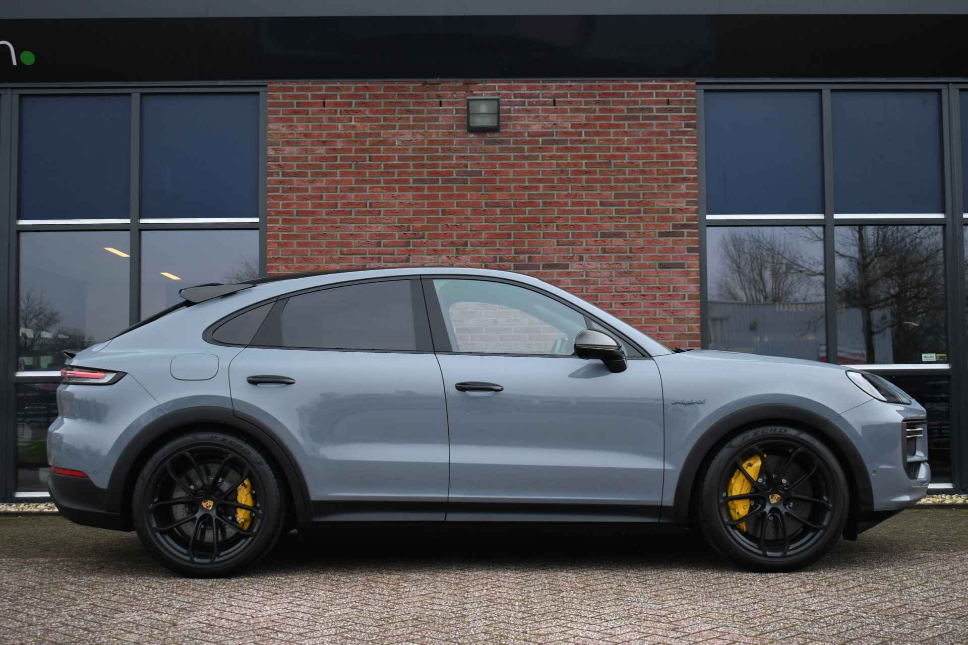 Porsche Cayenne Coupé 4.0 Turbo E-Hybrid GT Burmester PDCC Carbon HUD ACC - 40/96