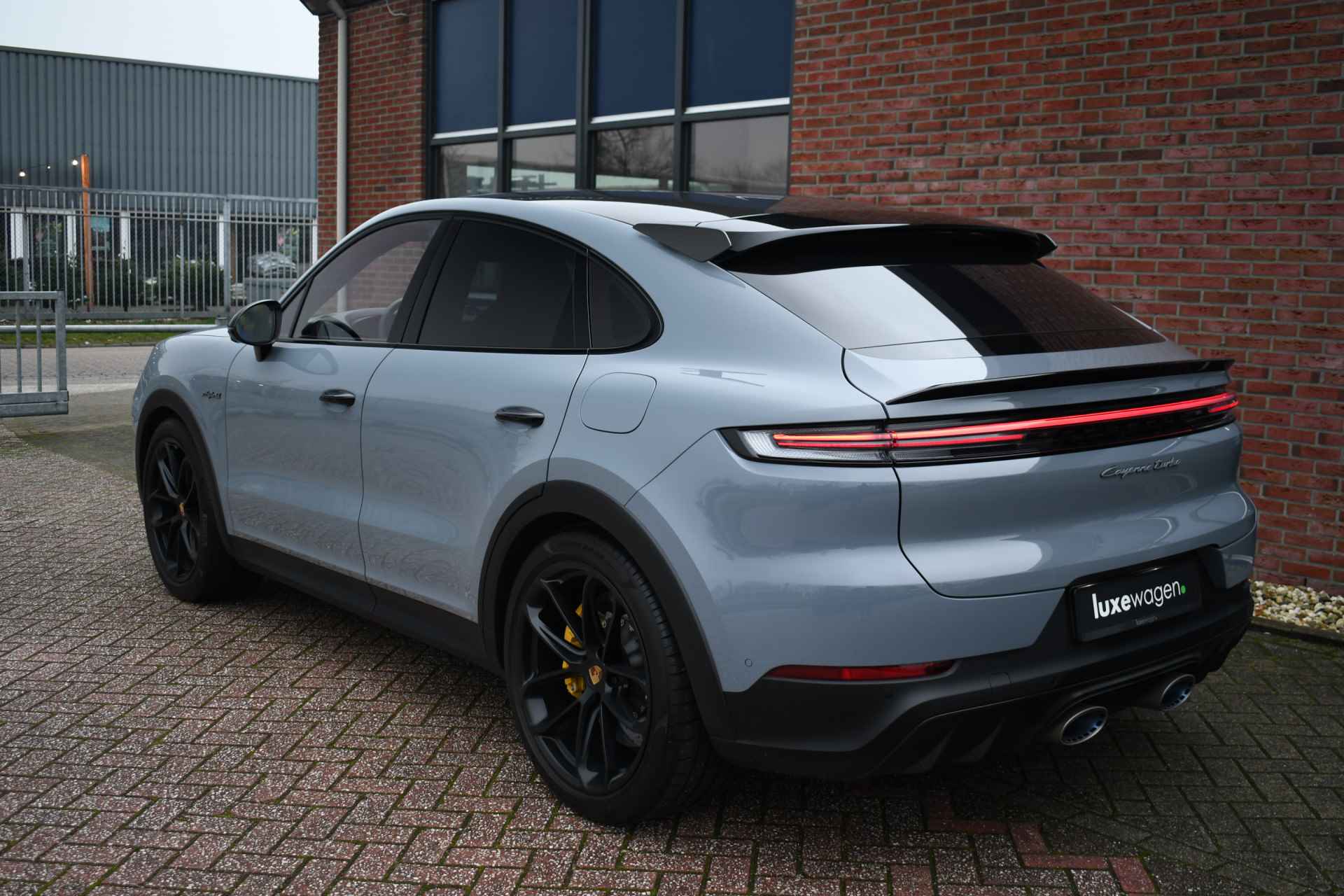 Porsche Cayenne Coupé 4.0 Turbo E-Hybrid GT Burmester PDCC Carbon HUD ACC - 51/96