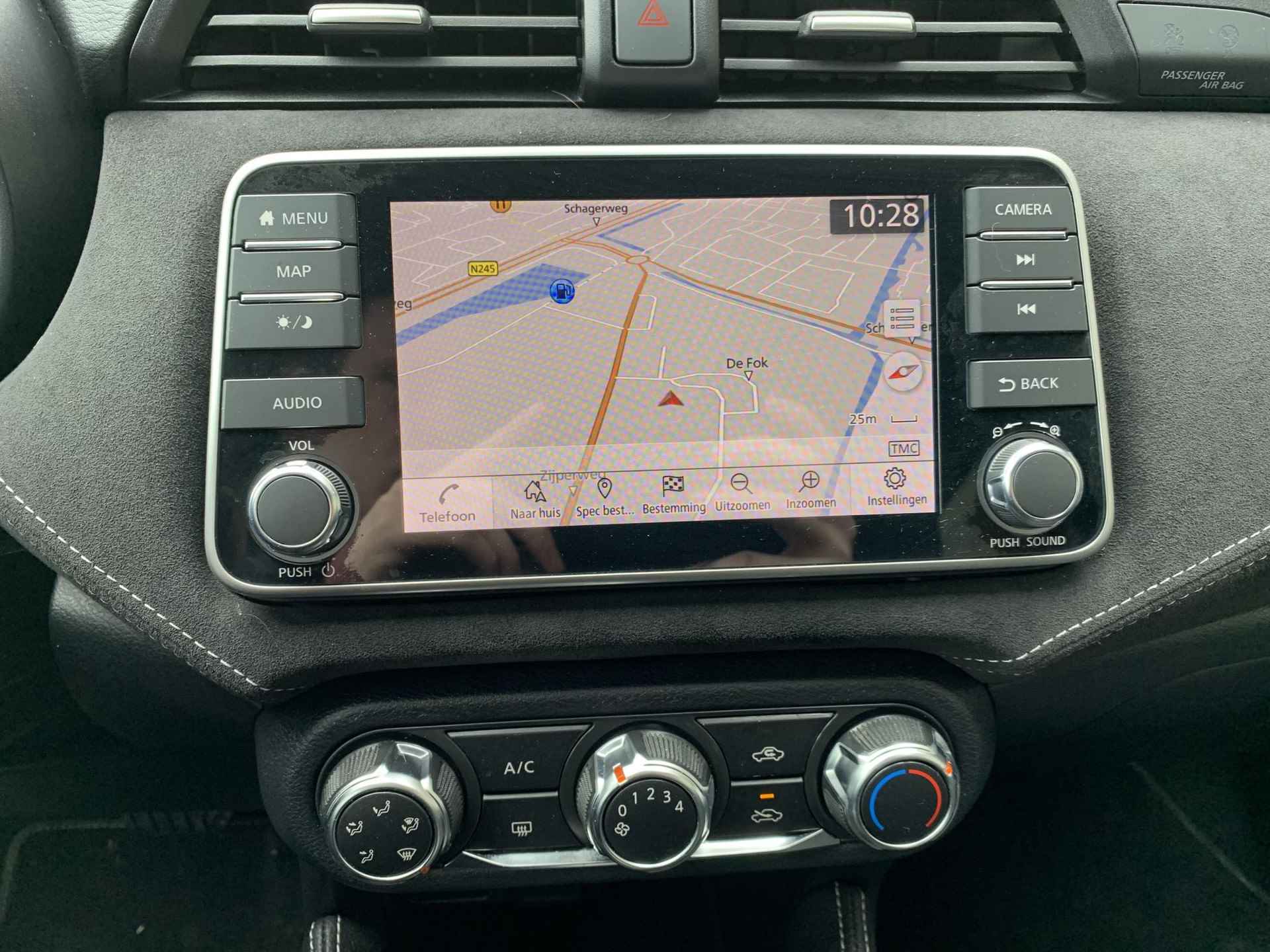 Nissan Micra 1.0 IG-T N-Sport Aut. | Navigatie | Camera | Airco | Cruise Control | Carplay | PDC | LMV 17inch zwart - 13/22