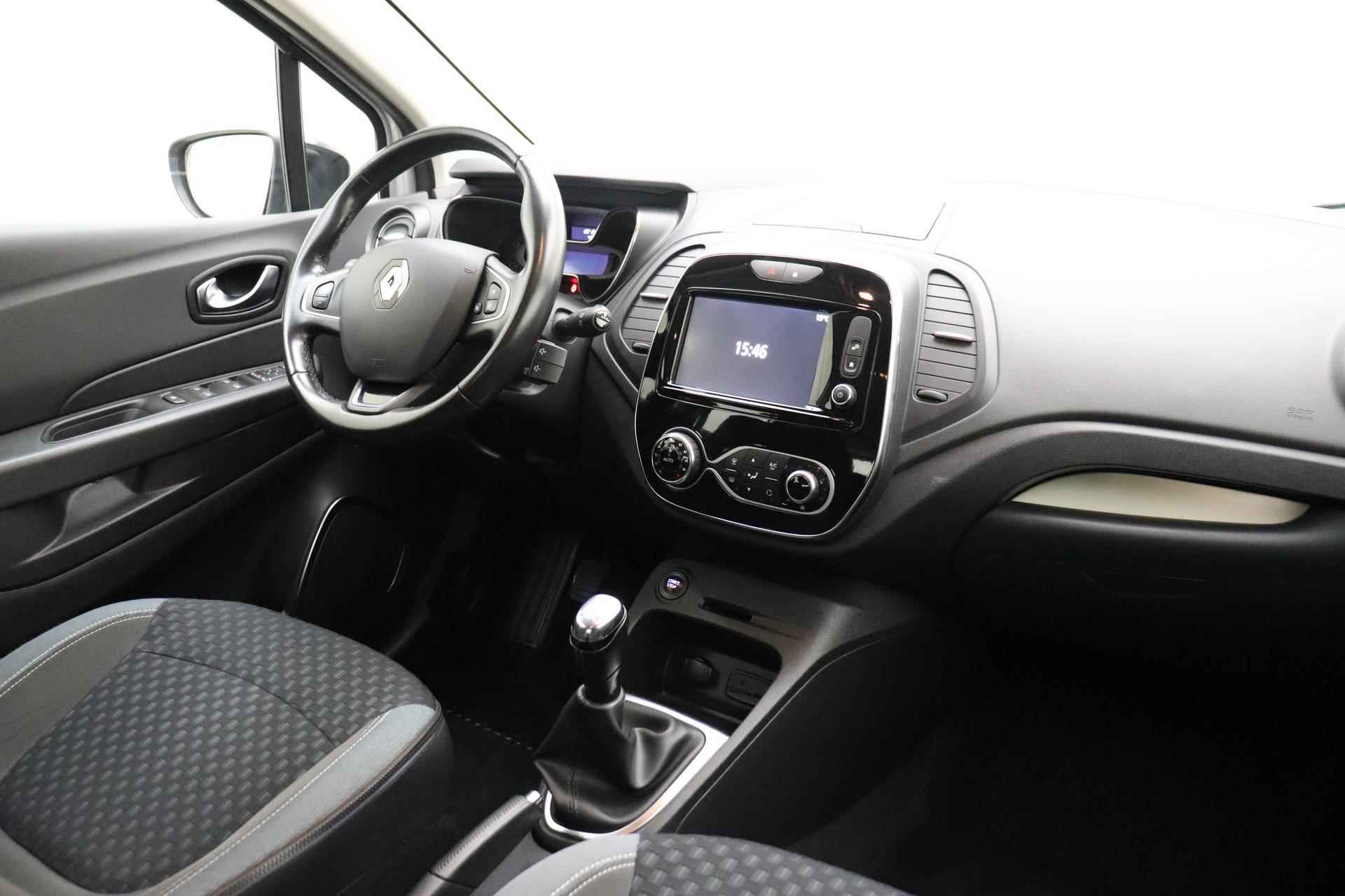 Renault Captur 0.9 TCe Intens | Navigatie | Climate control | Parkeersensoren | Lichtmetalen velgen | Cruise control | Zwart dak - 4/30
