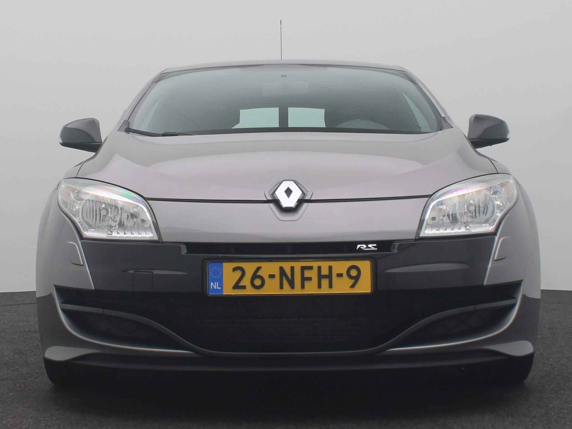 Renault Mégane Coupé 2.0 RS Turbo 250 | Cup Chassis | 1e Eigenaar | - 9/40