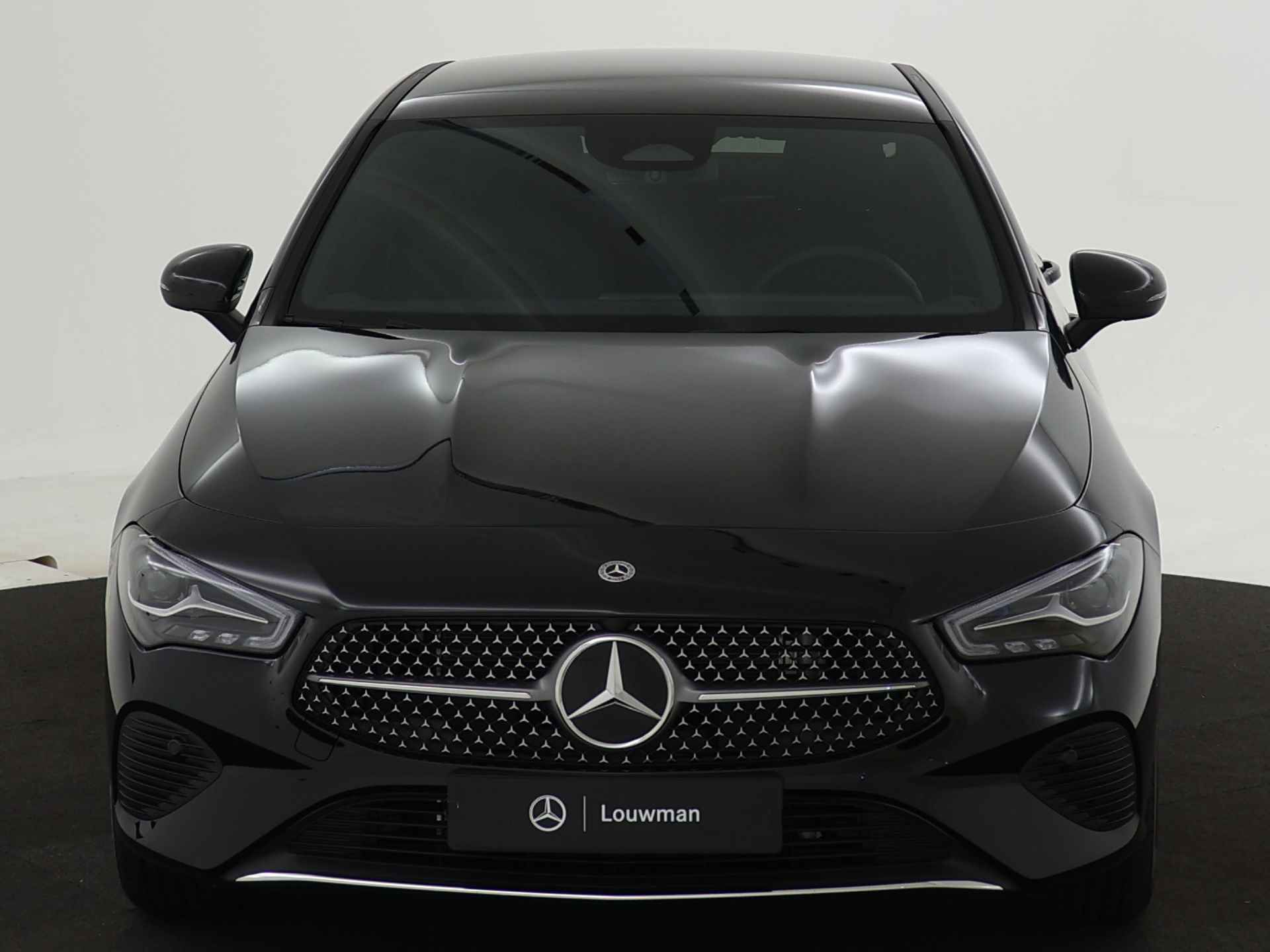 Mercedes-Benz CLA-Klasse 250 e Star Edition | Dodehoekassistent | USB pakket plus | Parkeerpakket met achteruitrijcamera | High-performance led-koplampen | Verwarmde stoelen vooraan | - 23/40