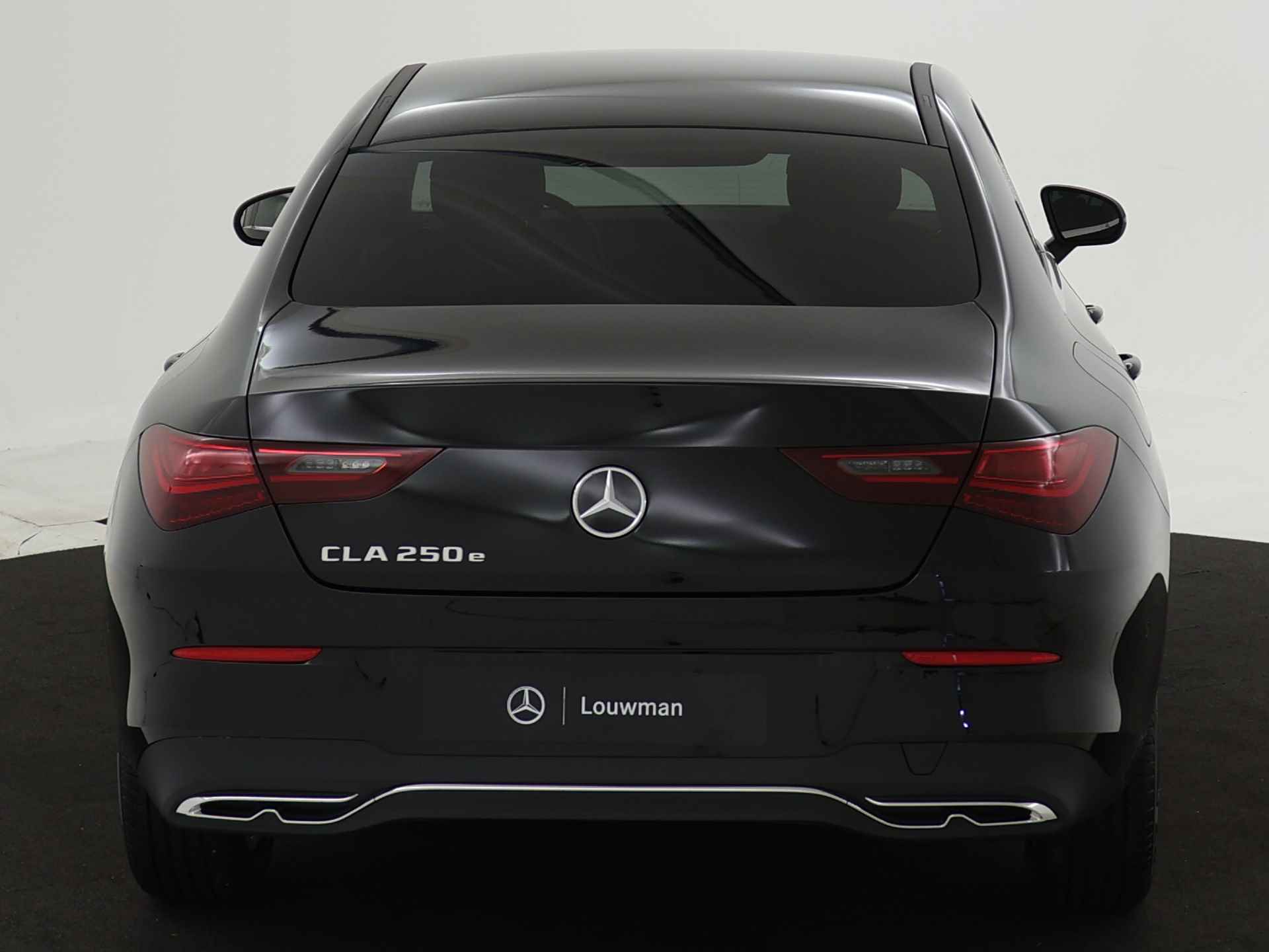 Mercedes-Benz CLA-Klasse 250 e Star Edition | Dodehoekassistent | USB pakket plus | Parkeerpakket met achteruitrijcamera | High-performance led-koplampen | Verwarmde stoelen vooraan | - 25/40