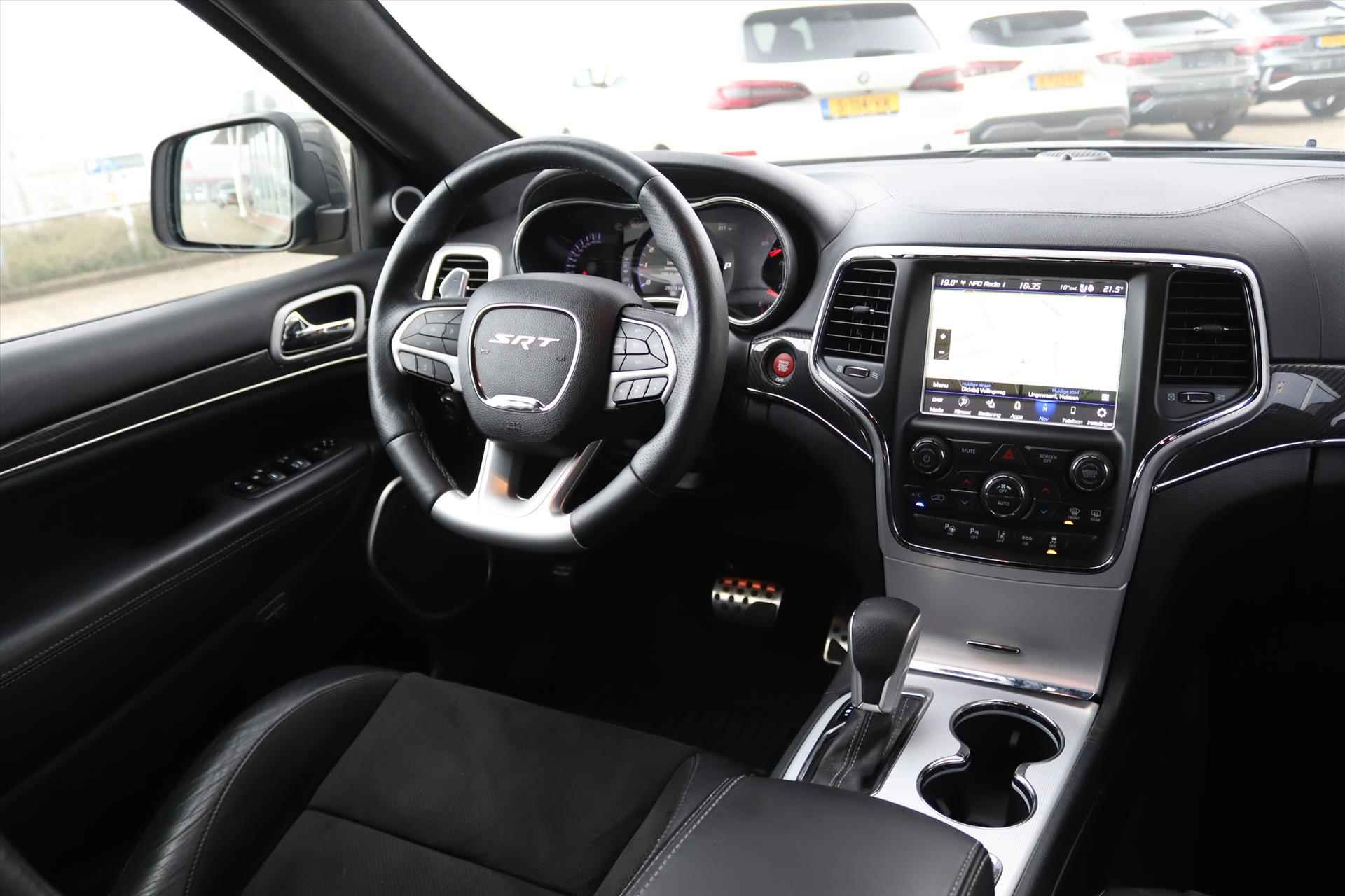 Jeep Grand Cherokee 6.4 V8 HEMI SRT 468PK 4WD Panodak | Harman Kardon | Launch Control | Leer | Dab | Adapt.Cruise | Stoel/stuurverwarming/ventilatie | Led | 20 Inch Lm | - 68/76