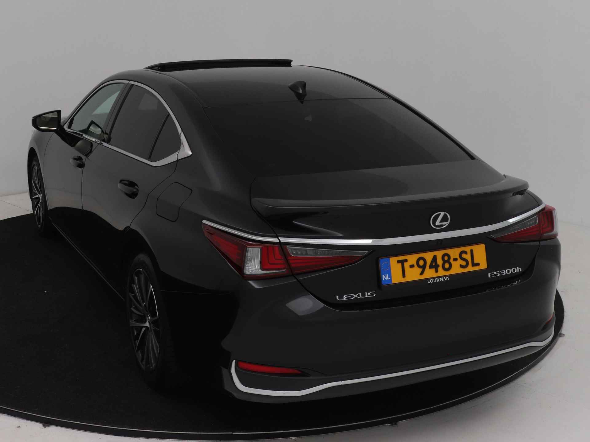 Lexus ES 300h Business Line | Schuifdak | Premium Navigatie | Safety System+ | Leer | Stoelverwarming | - 17/53