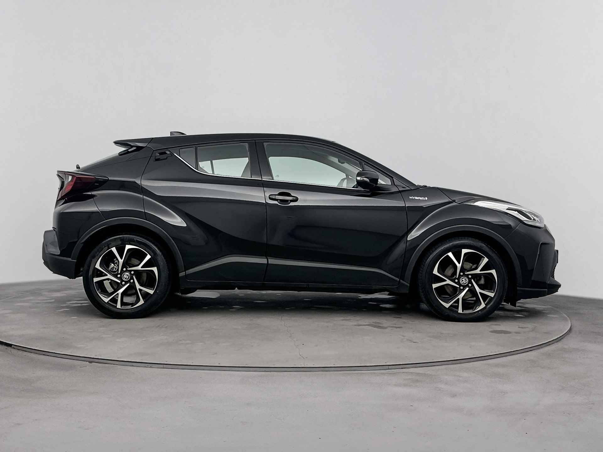 Toyota C-HR 1.8 Hybrid Dynamic | Navigatie | Achteruitrijcamera | - 28/42