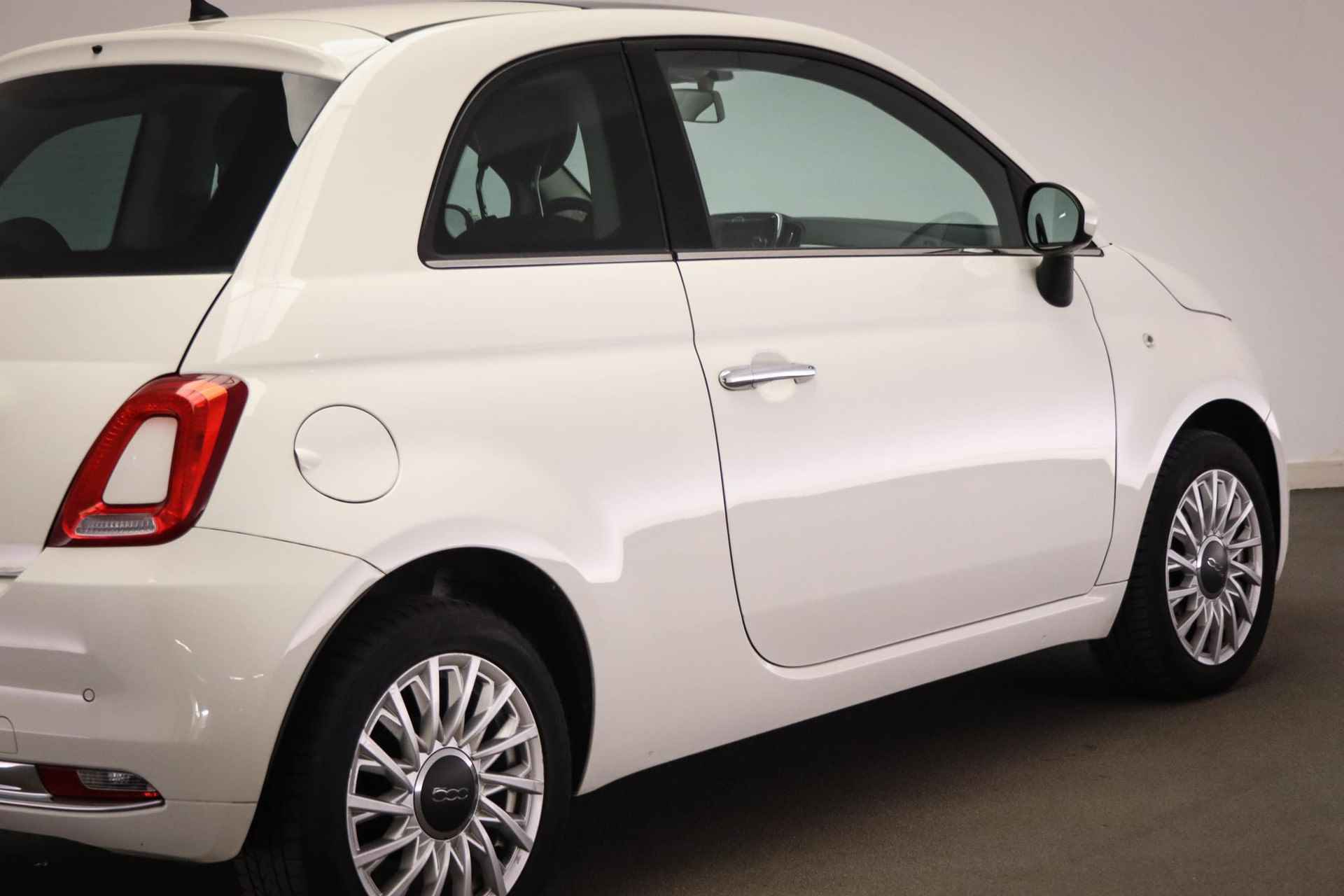 Fiat 500 1.2 Lounge | PANO | AIRCO | CRUISE | UCONNECT | 15" - 18/41