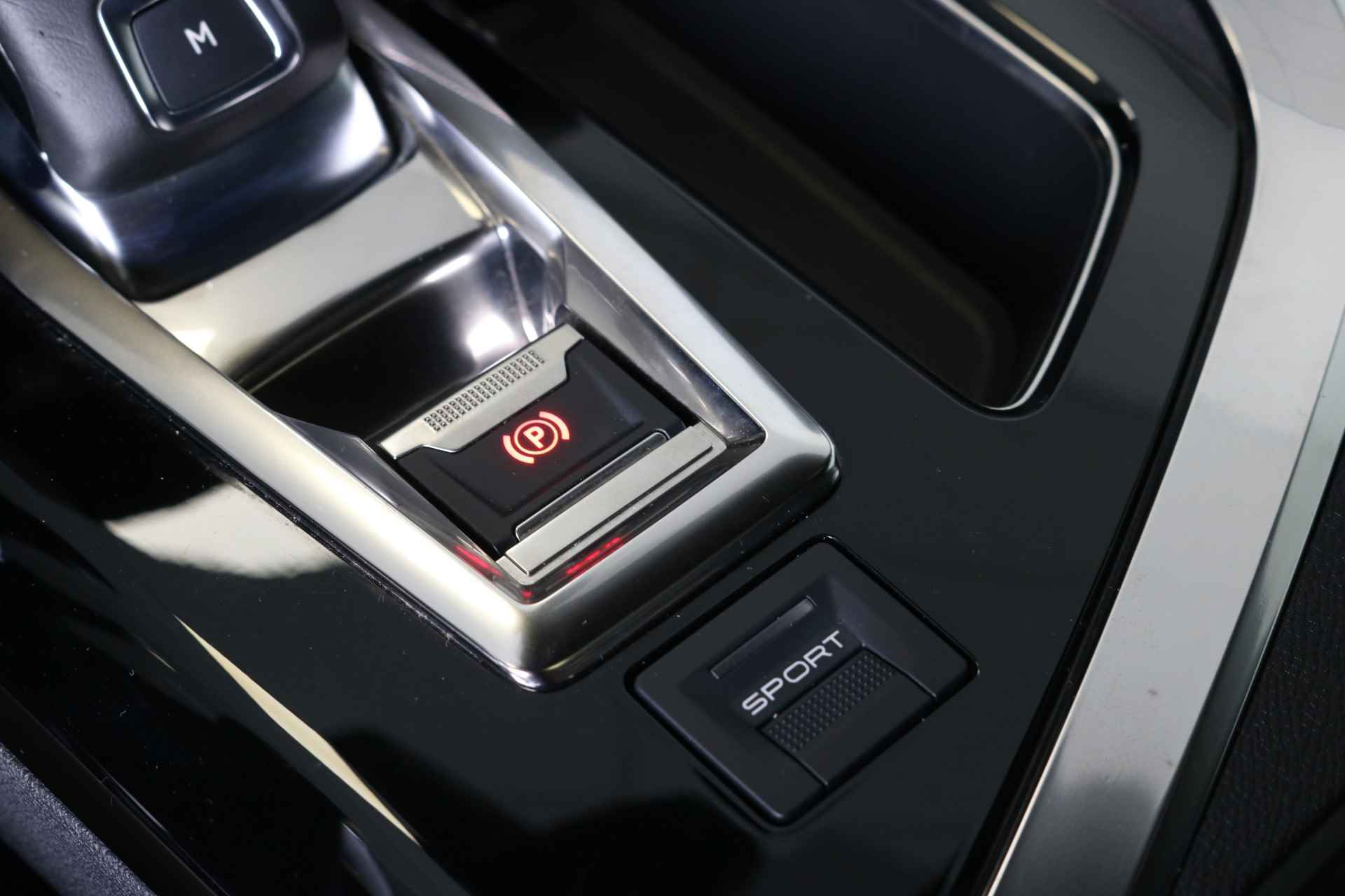 Peugeot 5008 1.2 PureTech 130 pk GT-Line Automaat EAT-8 | Navi | Camera | Panodak | Electr. a-klep | Adapt. cruise | Pdc v+a | Keyless | Lmv19"| - 54/59