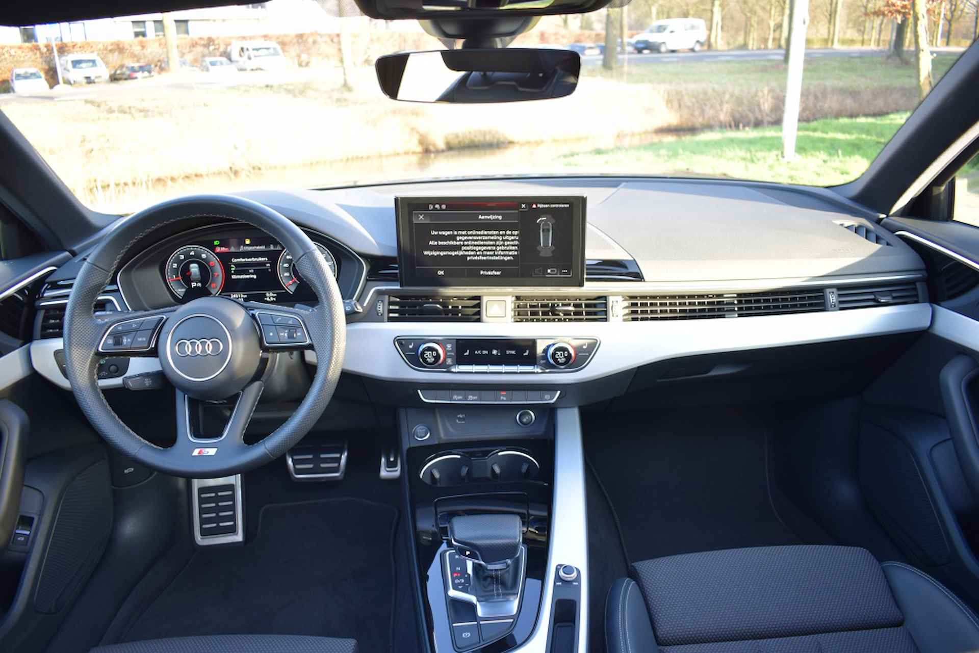 Audi A4 Avant 35 TFSI S-Line 150 PK AUTOMAAT | PANO | RIJKLAARPRIJS! - 16/28