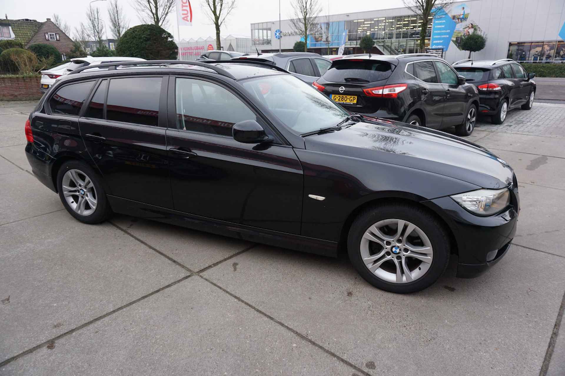 BMW 3-Serie (e90) 2.0 I 320 TOURING Business Line Navigatie - 3/23