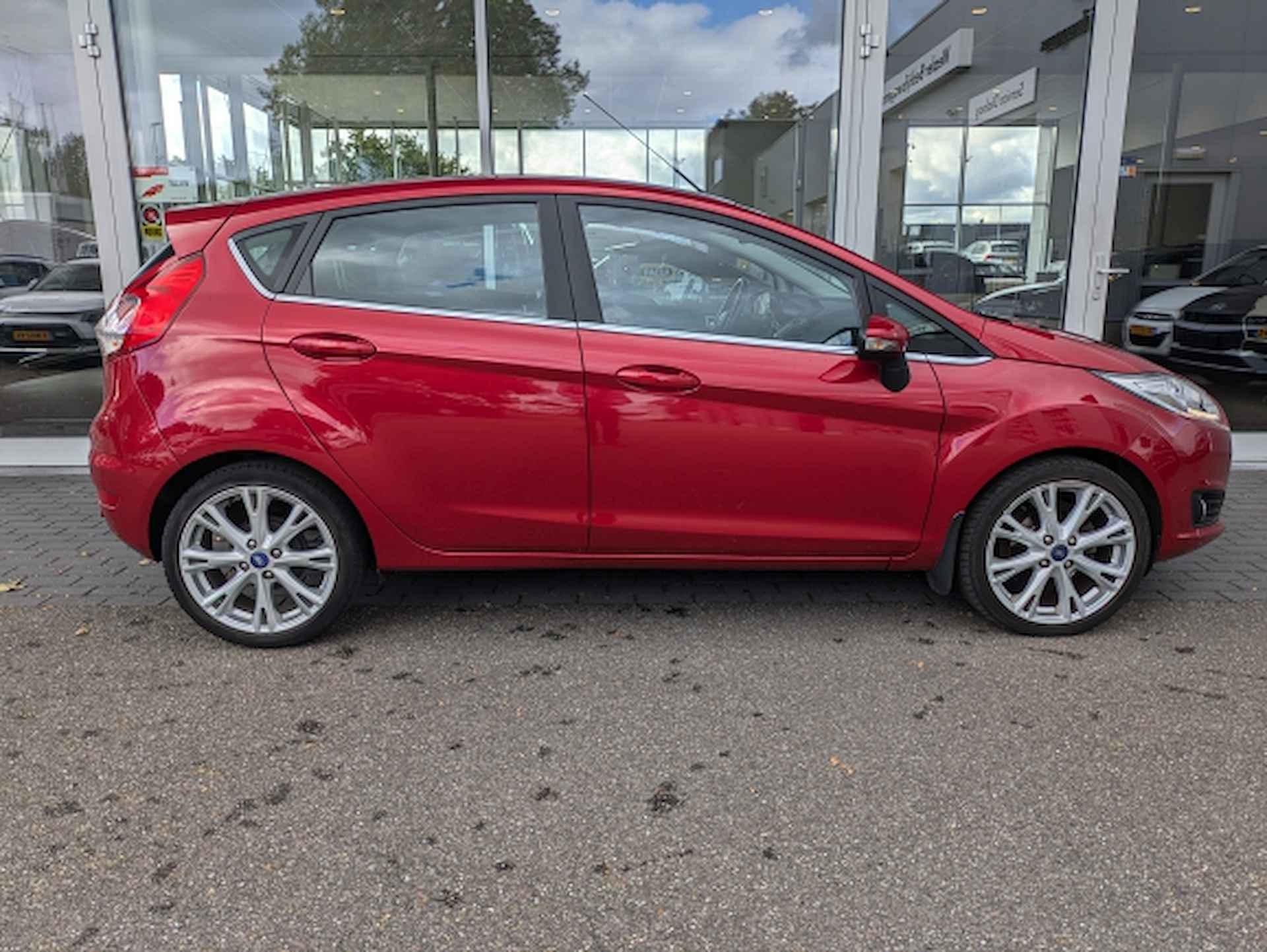 Ford Fiesta 1.0 EcoBoost 100PK 5D  Titanium I Navigatie - 8/20