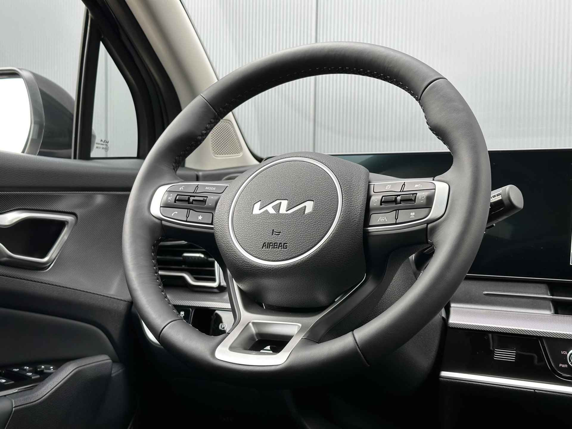 Kia Sportage 1.6 T-GDi Hybrid DynamicPlusLine | *ANWB ACTIE private lease vanaf €579,-* | *Niet op voorraad* | *Nu te bestellen* | €4.000,- actiekorting | Navi | Clima | Camera | Schuif-/kanteldak | El. achterklep - 15/38