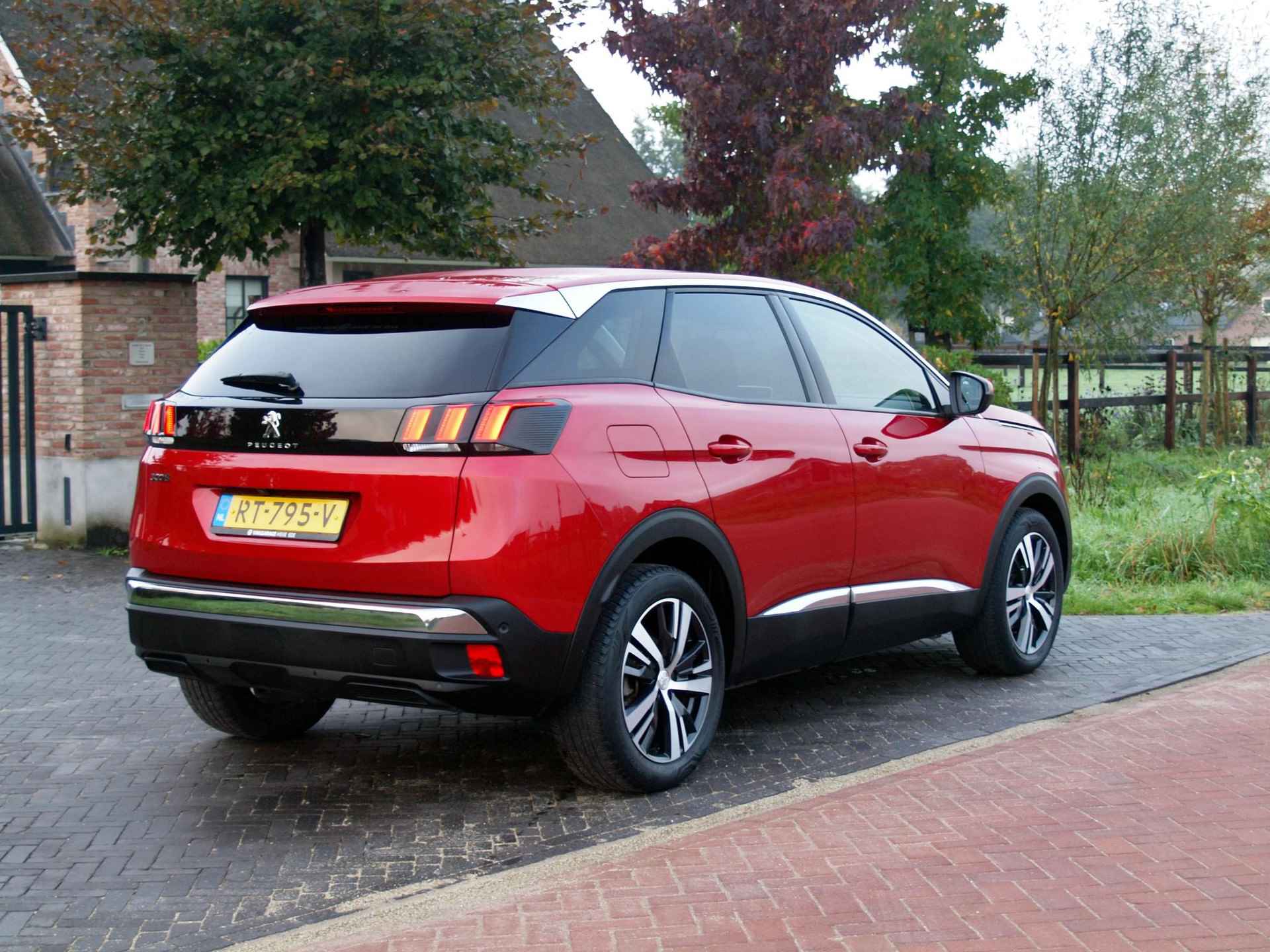 Peugeot 3008 1.2 PureTech Allure | Camera | Apple Carplay | Cruise Control | FOCAL | - 10/36