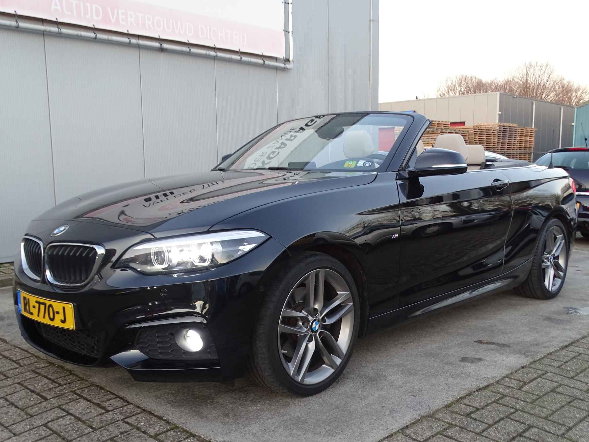 BMW 220i Cabrio AUT High Executive M PAKKET, Leder, NAVI, Camera, Compleet! - 5/70