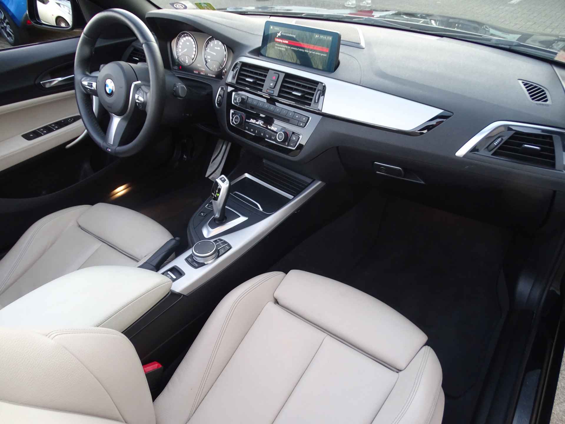 BMW 220i Cabrio AUT High Executive M PAKKET, Leder, NAVI, Camera, Compleet! - 10/70