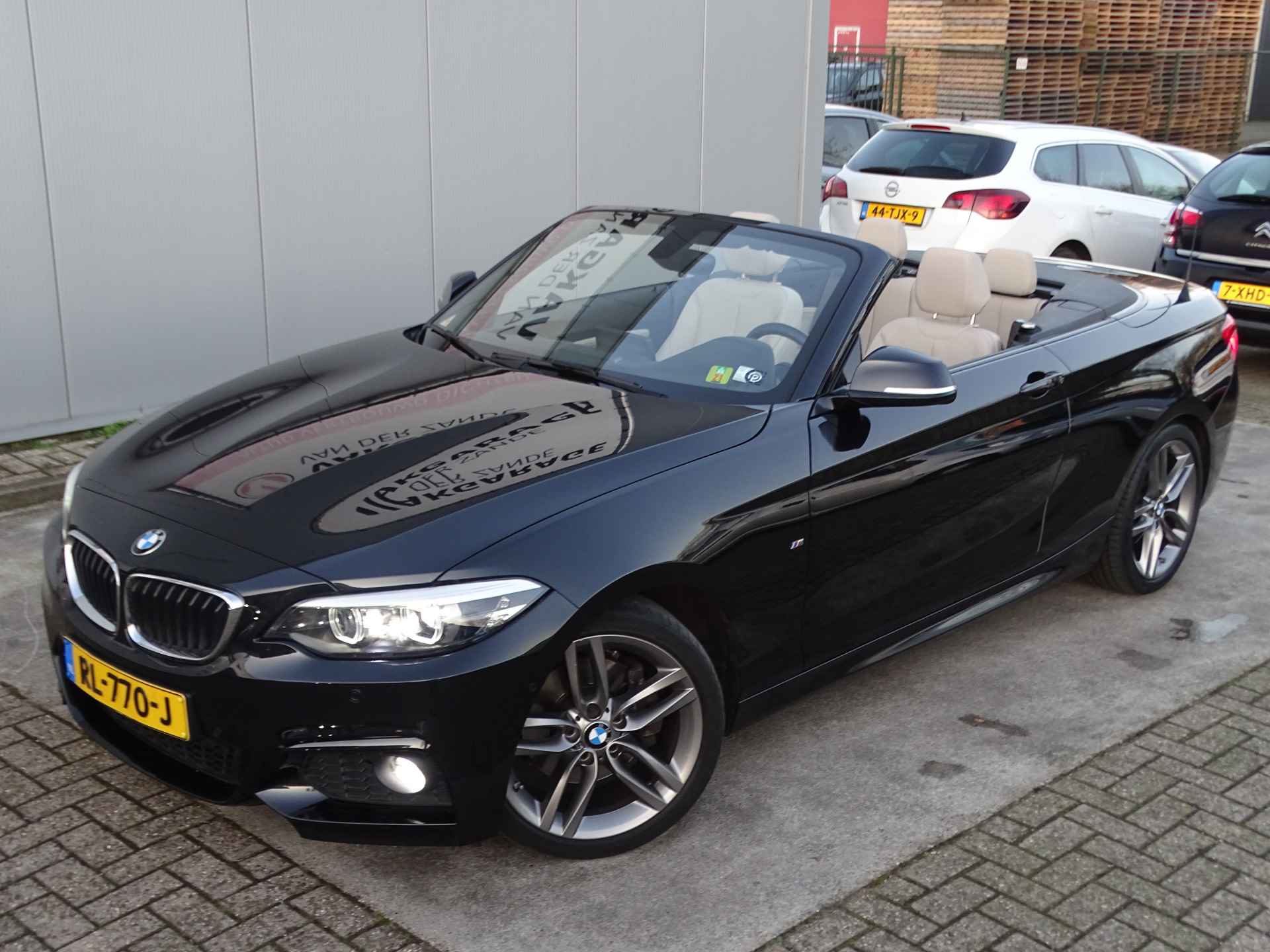 BMW 220i Cabrio AUT High Executive M PAKKET, Leder, NAVI, Camera, Compleet! - 15/70