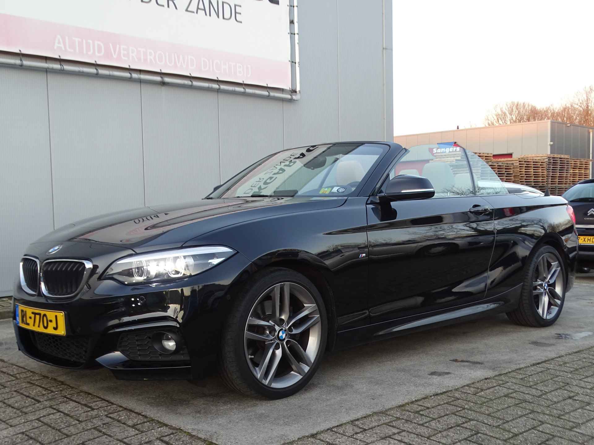 BMW 220i Cabrio AUT High Executive M PAKKET, Leder, NAVI, Camera, Compleet! - 22/70