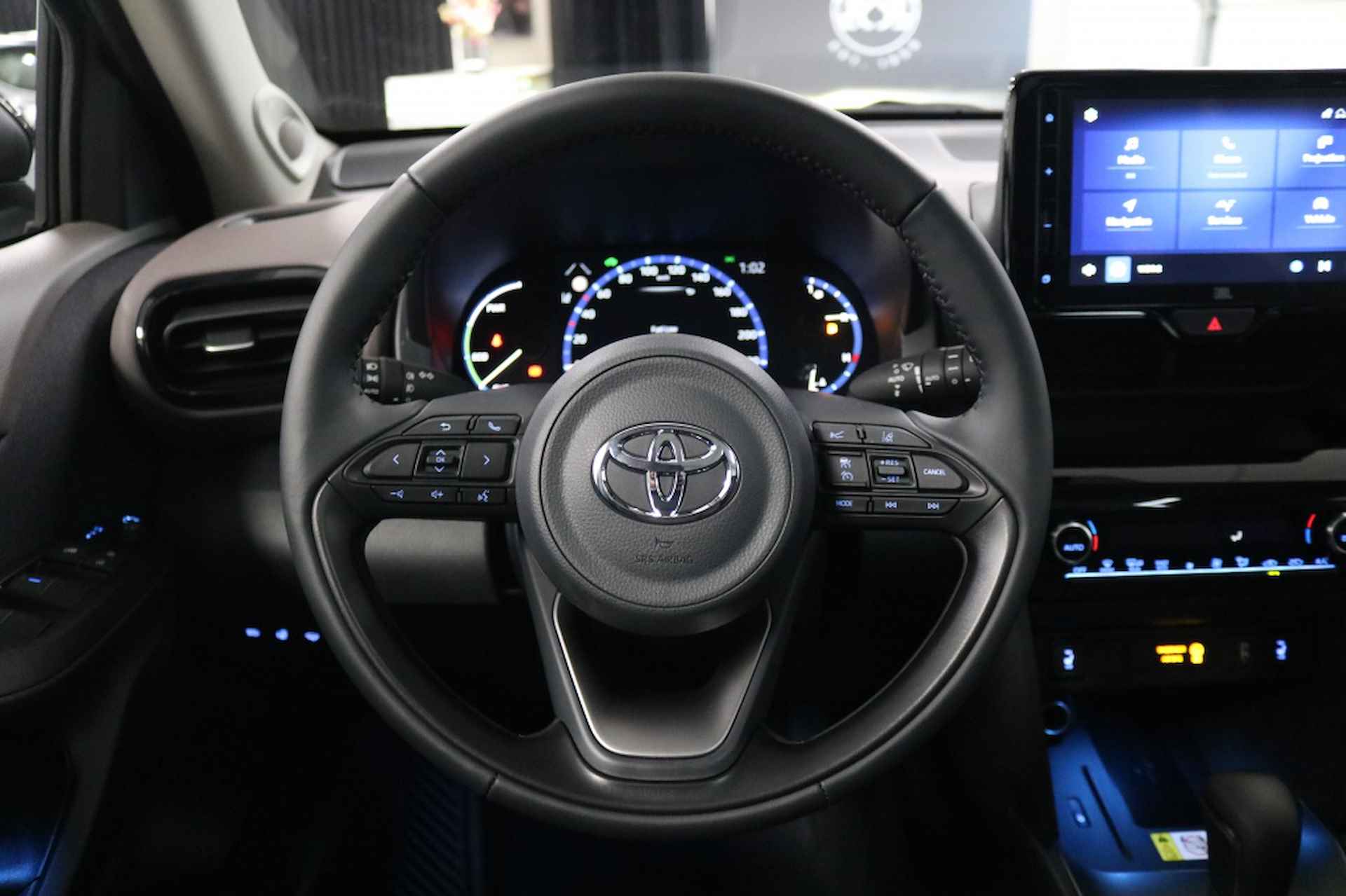 Toyota Yaris Cross 1.5 Hybrid Executive | Panoramadak | SNEL LEVERBAAR - 13/40