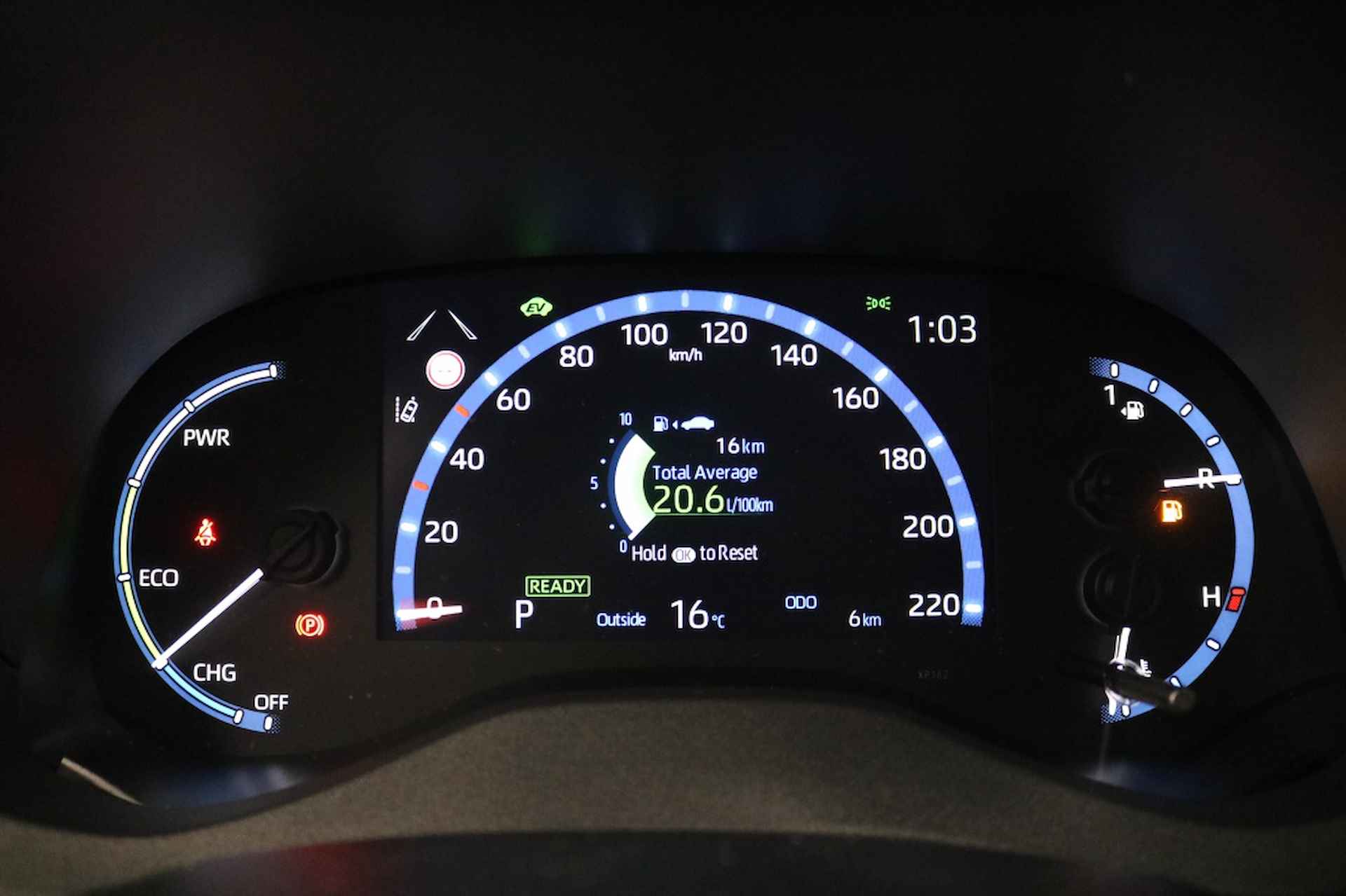 Toyota Yaris Cross 1.5 Hybrid Executive | Panoramadak | SNEL LEVERBAAR - 14/40