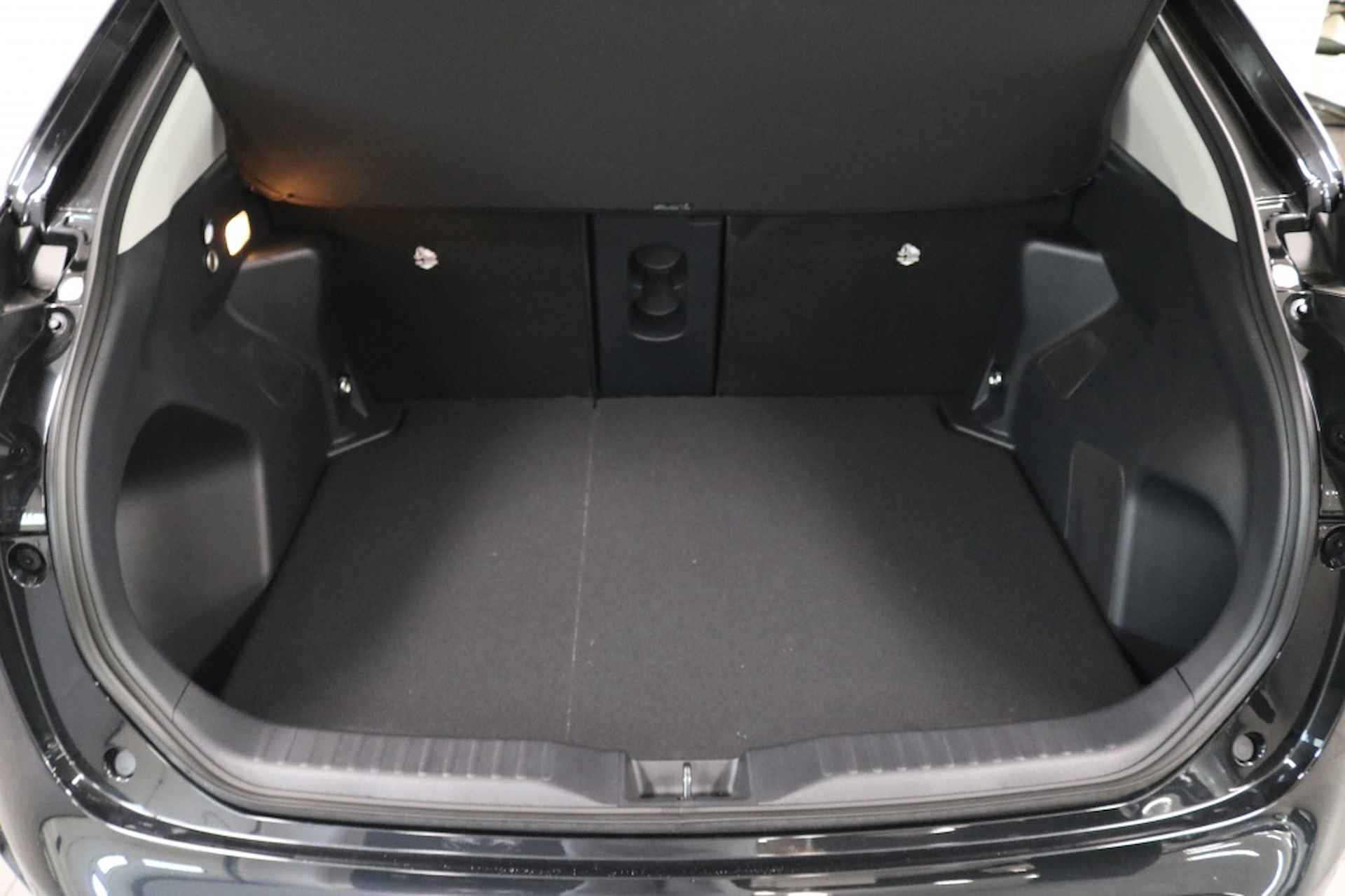 Toyota Yaris Cross 1.5 Hybrid Executive | Panoramadak | SNEL LEVERBAAR - 30/40