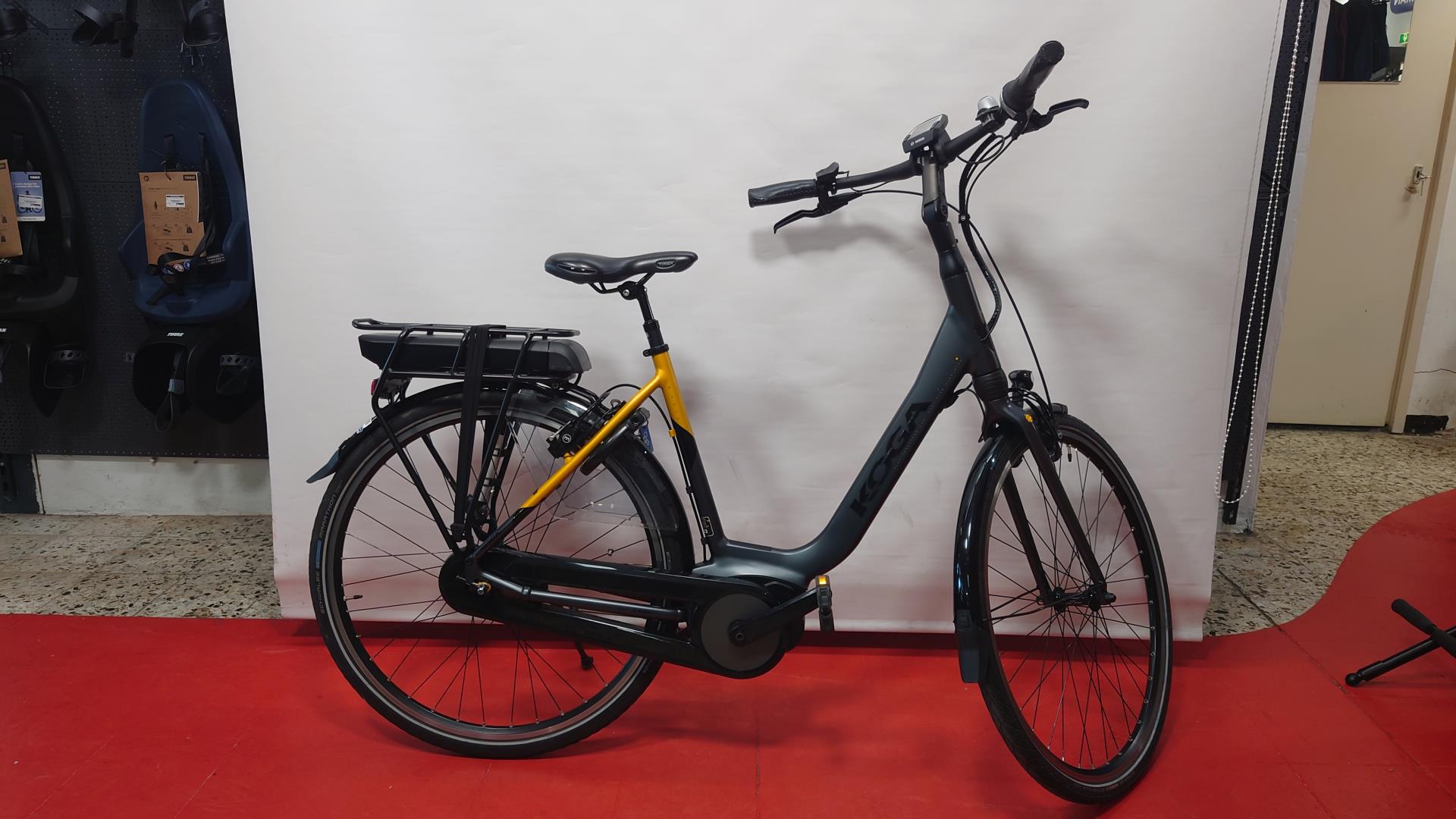 Koga E-Nova 500W D53 N8 Elektrische Stadsfietsen high-tech grey metallic/lemon curry matt