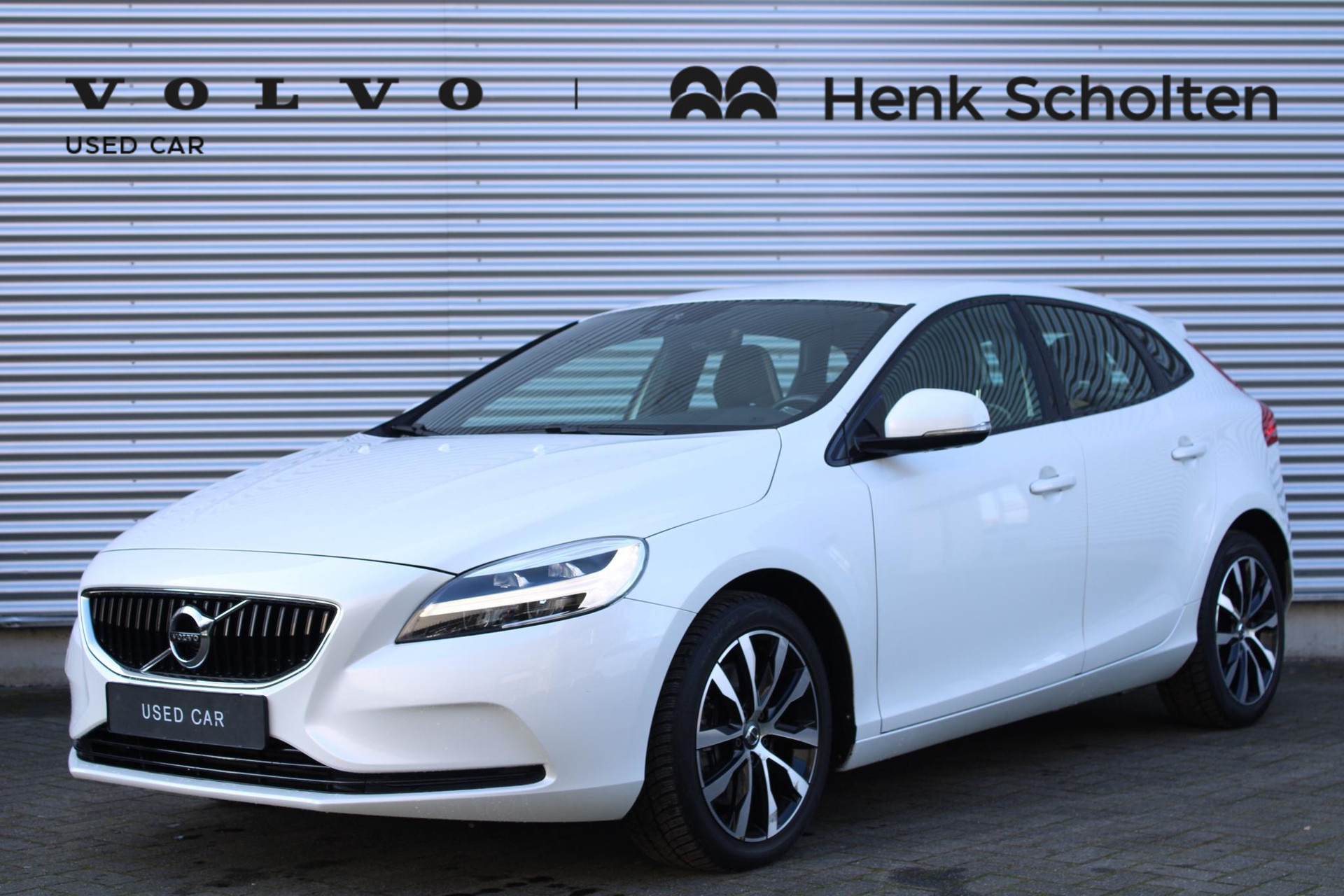 Volvo V40 T3 AUT6 152PK Dynamic Edition, Cruise Control, Verwarmbare Voorstoelen, High Performance Audio, Regensensor, Parkeersensoren Achter, Bluetooth Media & Telefonie, Full Map Navigatie, City Safety