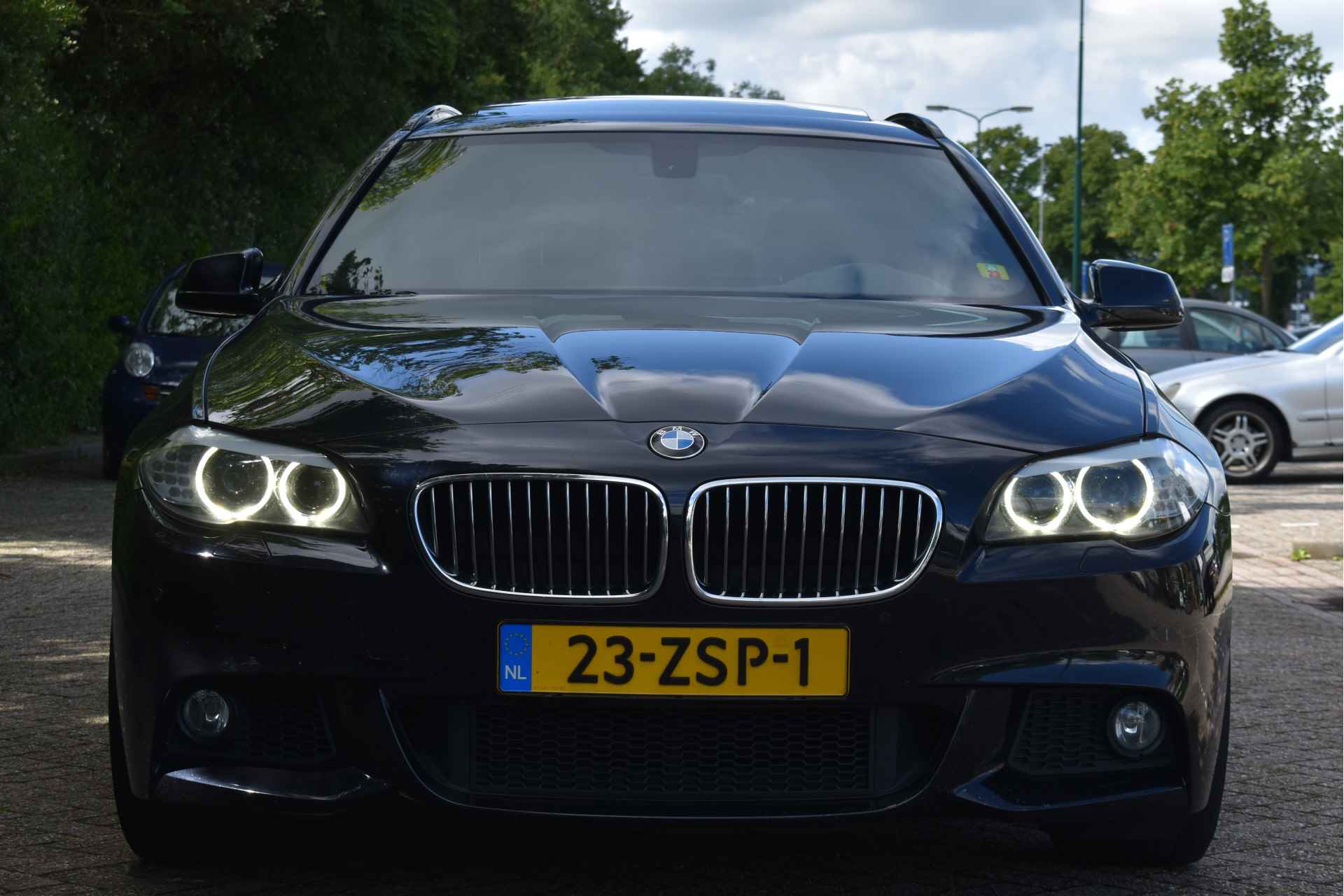 BMW 5 Serie Touring 520i High Executive M-Sport | NL-Auto | Pano.dak | Afn.haak | Leder | Nav | Stoelverw | LED / Xenon | NAP - 25/66