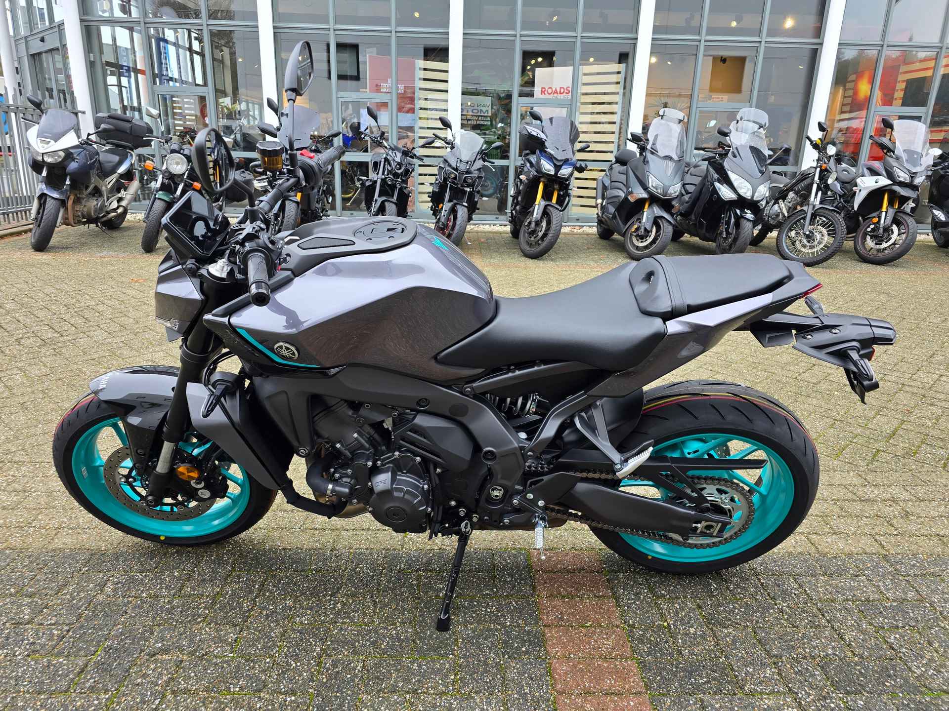 Yamaha MT 09 Y-AMT - 4/23