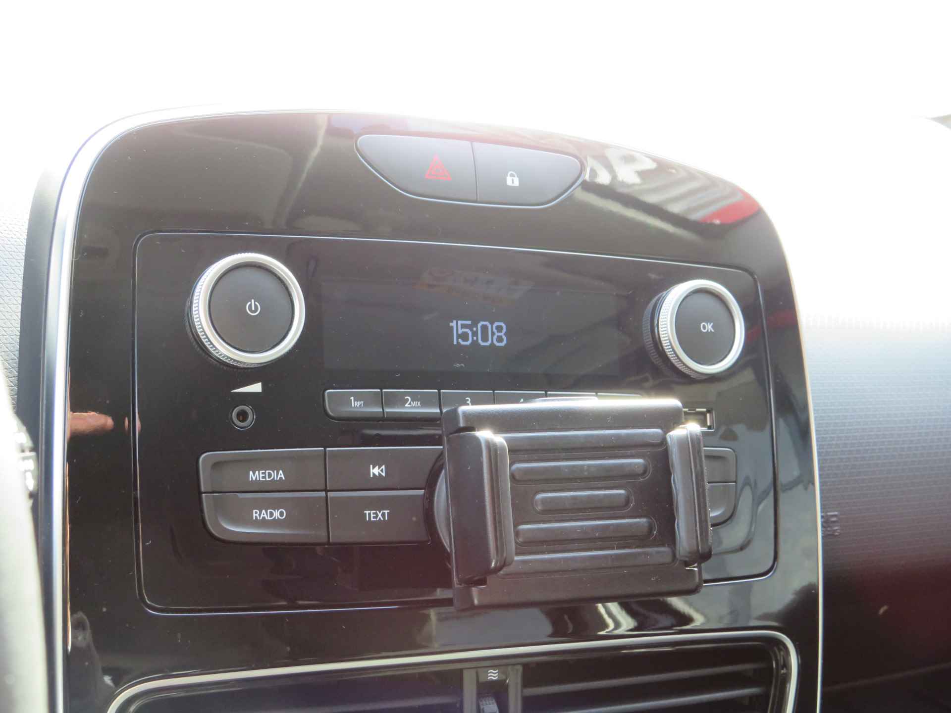 Renault Clio Estate 0.9 Limited | Airco | Bluetooth multimedia | Zuinig A-Label | Inc. BOVAG-Garantie | - 25/32