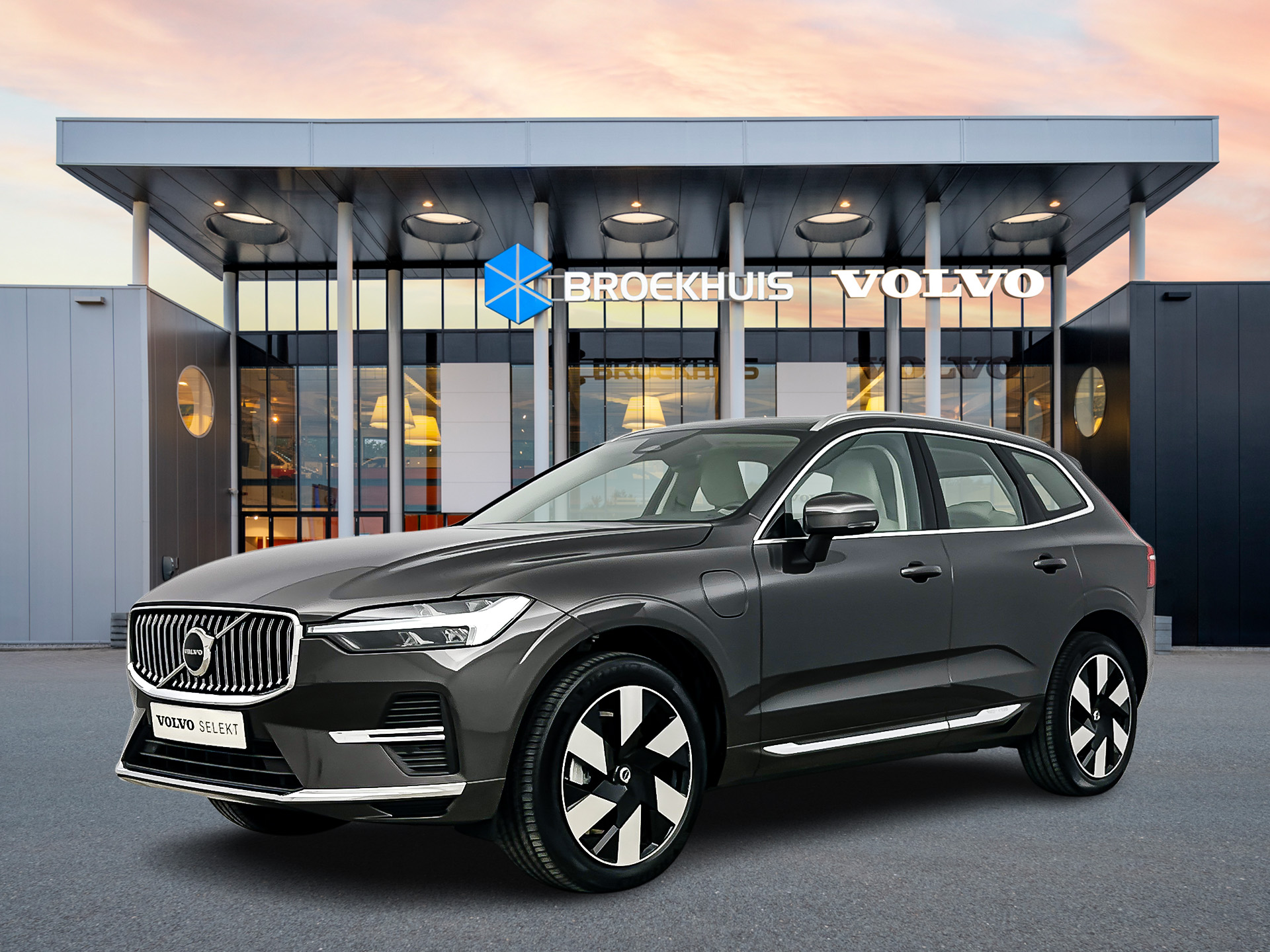 Volvo XC60 Recharge T6 AWD Plus Bright | 20" | Panoramadak | Elektrisch verst. stoelen | Adaptieve cruise control | BLIS | Stoel- stuur- ac