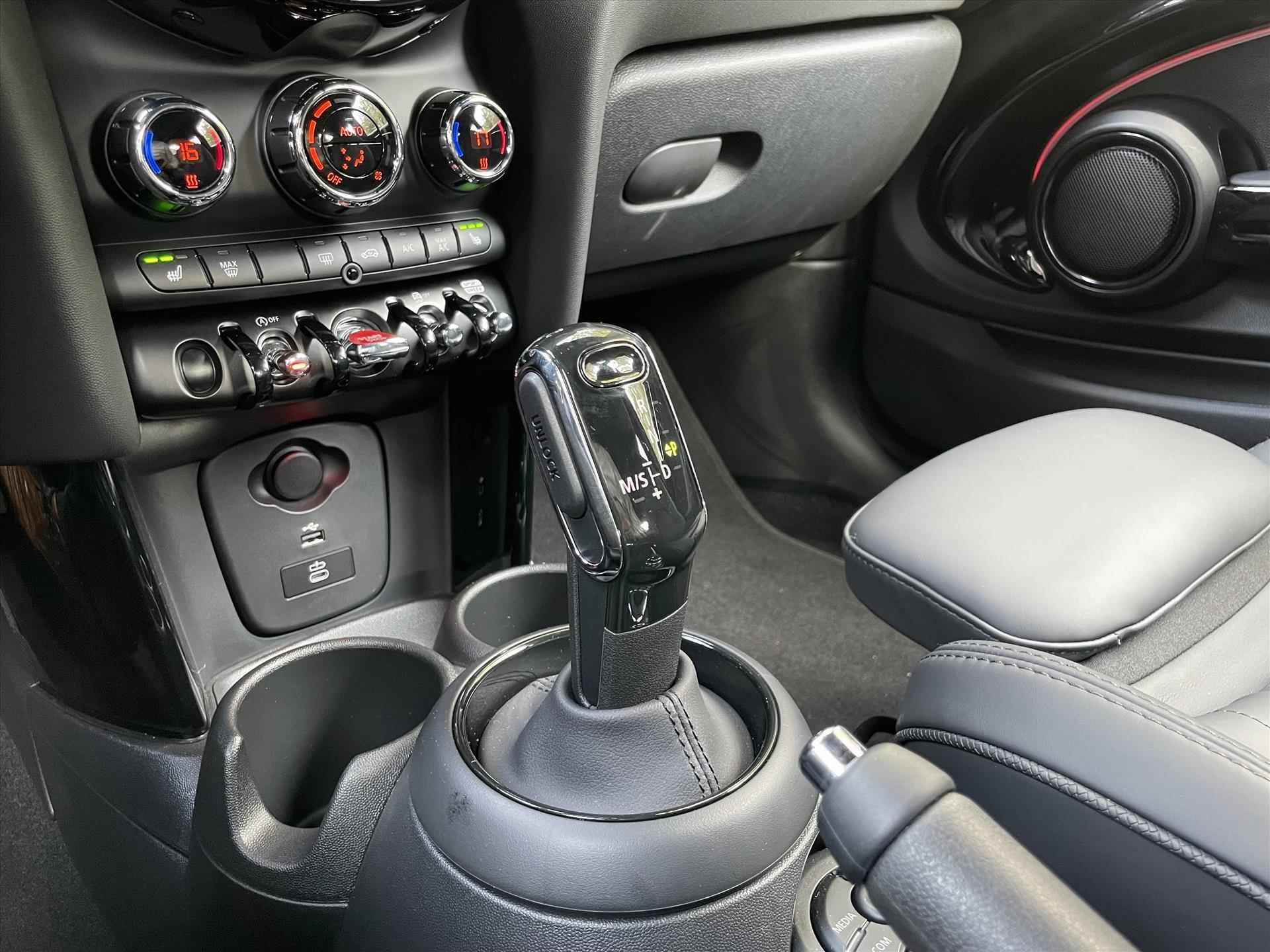 MINI Mini Cooper S 2.0 Resolute Go Edition Automaat // N.A.P 1679 km!! // Lederen interieur // Rijklaarprijs incl fabrieksgarantie - 19/29