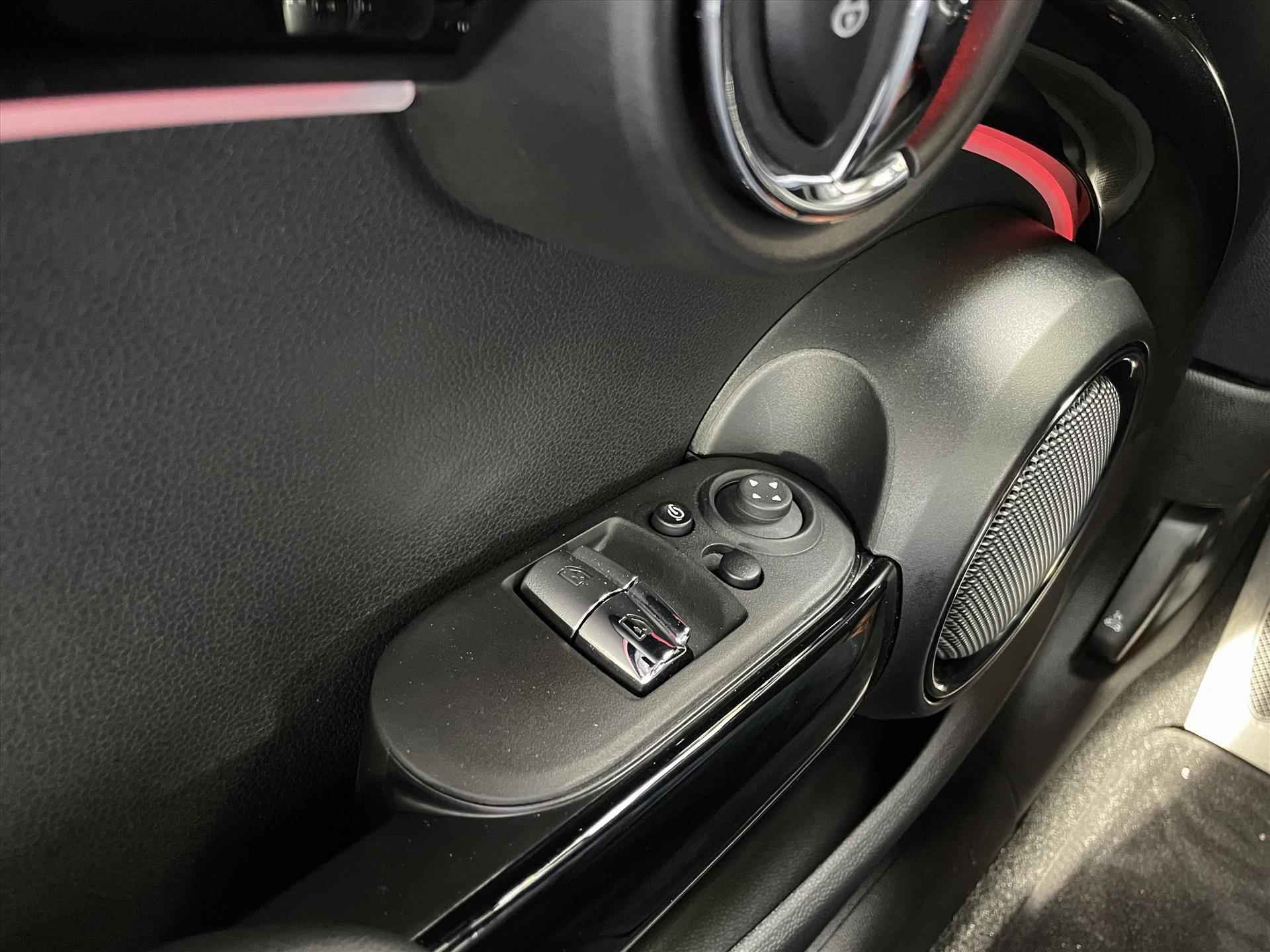 MINI Mini Cooper S 2.0 Resolute Go Edition Automaat // N.A.P 1679 km!! // Lederen interieur // Rijklaarprijs incl fabrieksgarantie - 24/29