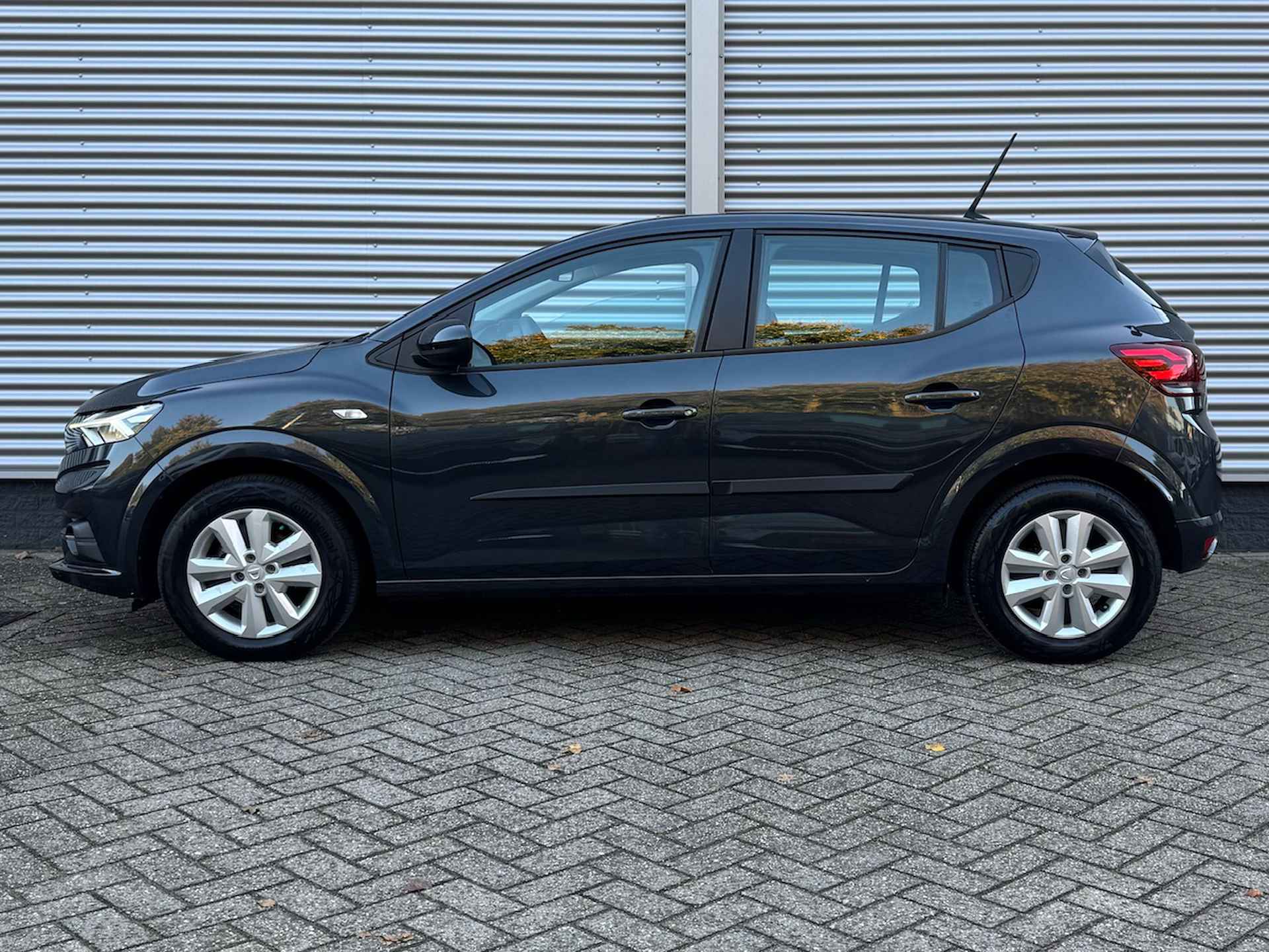 DACIA Sandero 1.0 TCe 90pk GPF Comfort | Apple Carplay / Android Auto | Airco | Sensoren | - 2/39